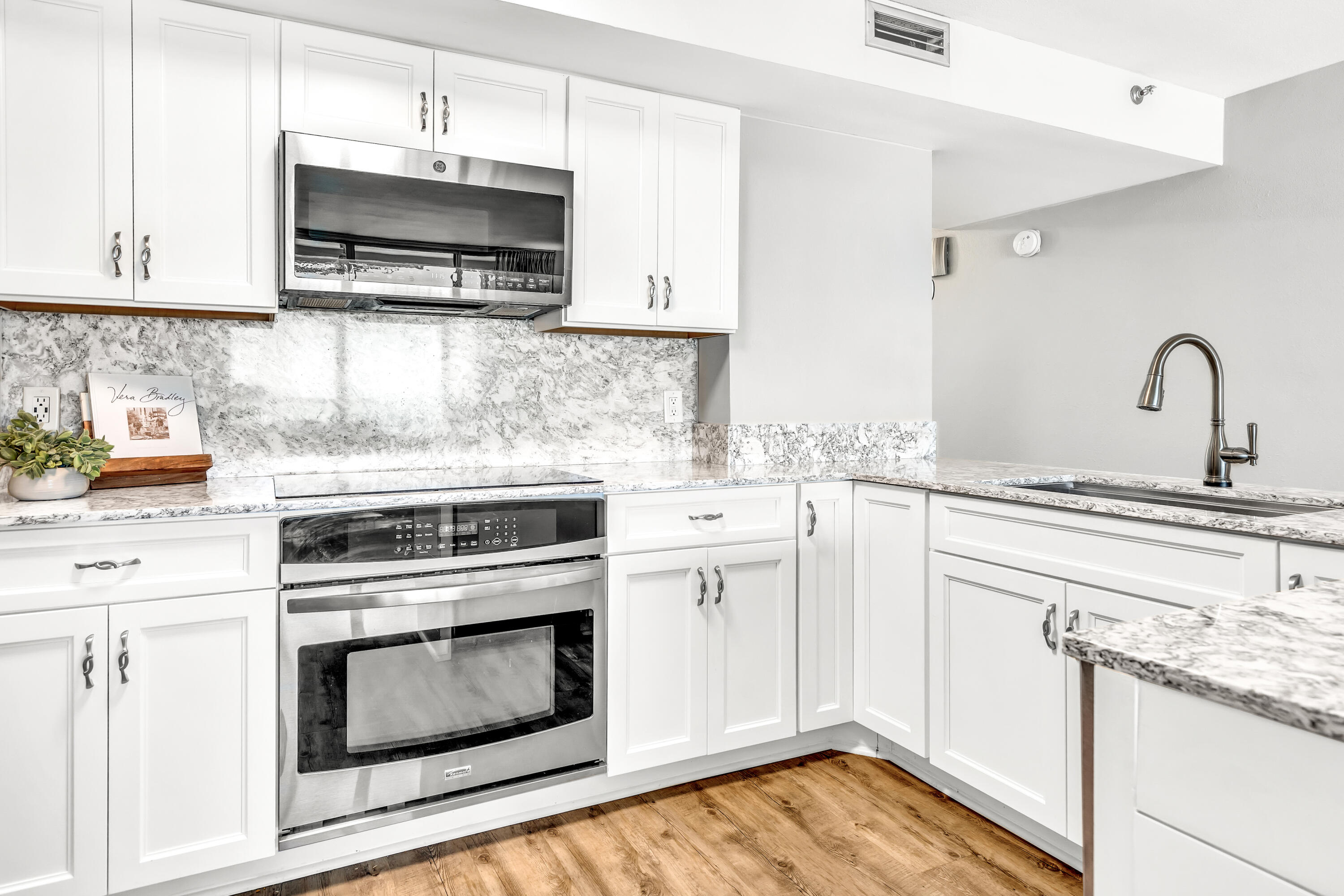 MAGNOLIA HOUSE - Residential