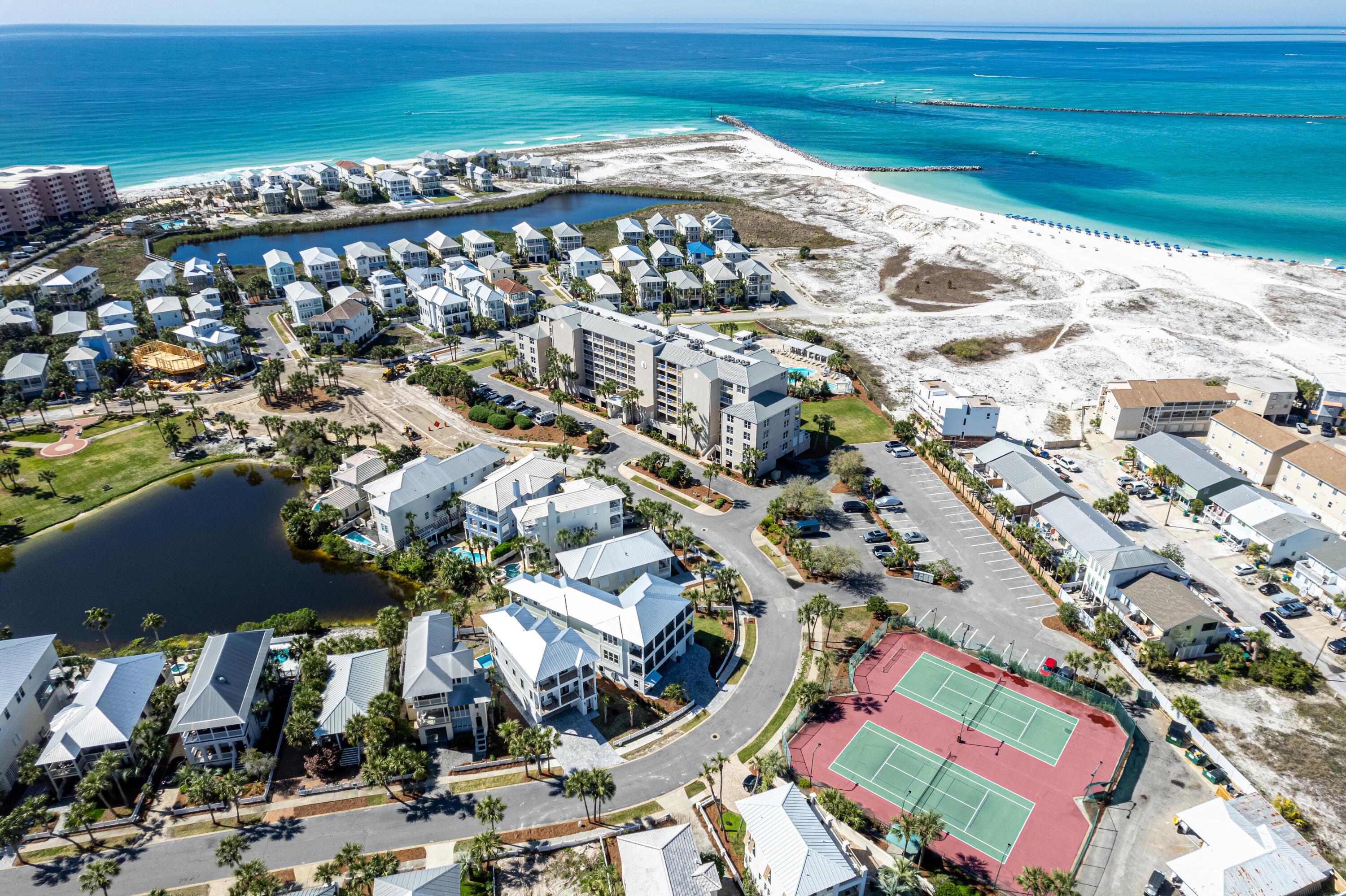 MAGNOLIA HOUSE - Residential