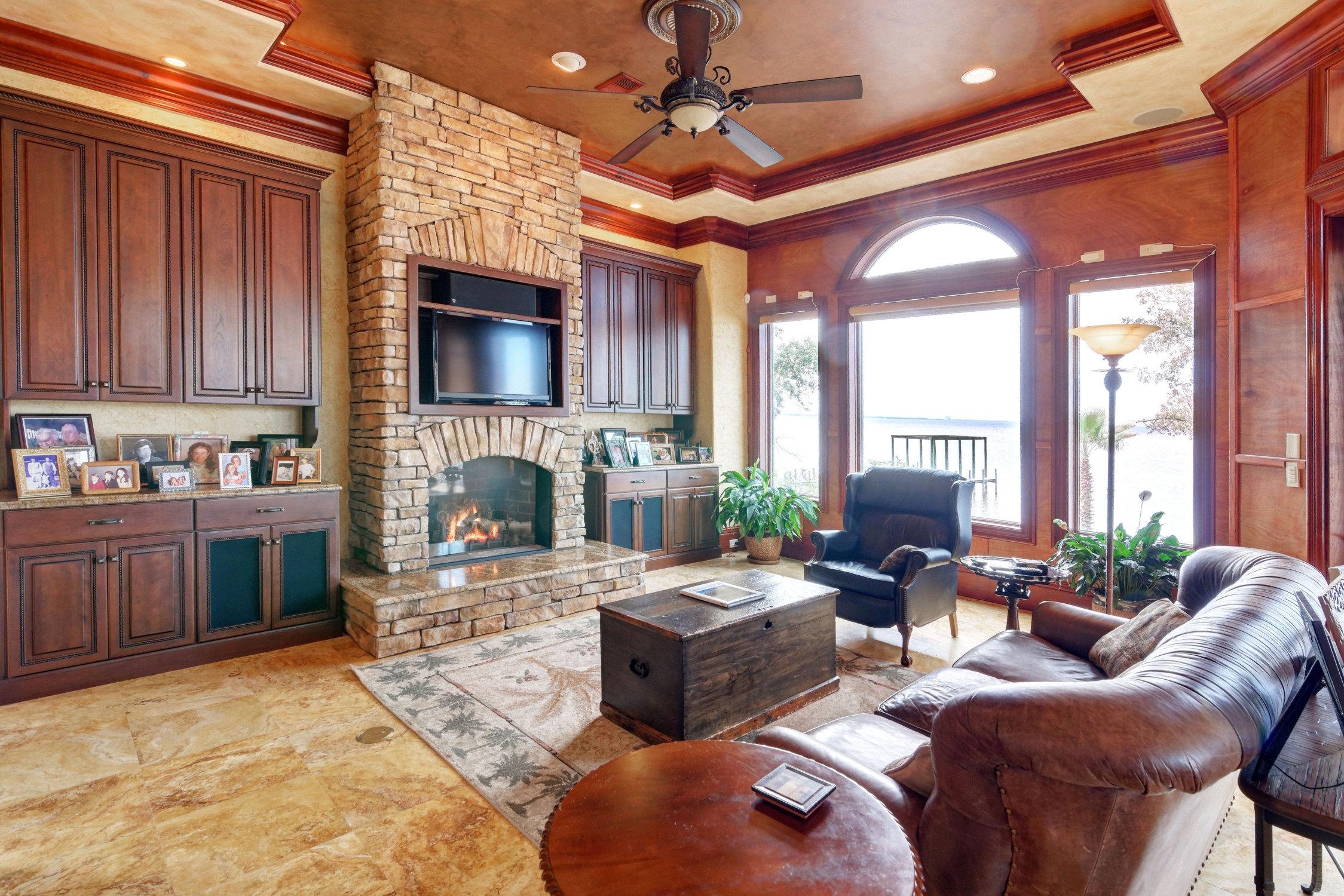 DRIFTWOOD ESTATES - Residential