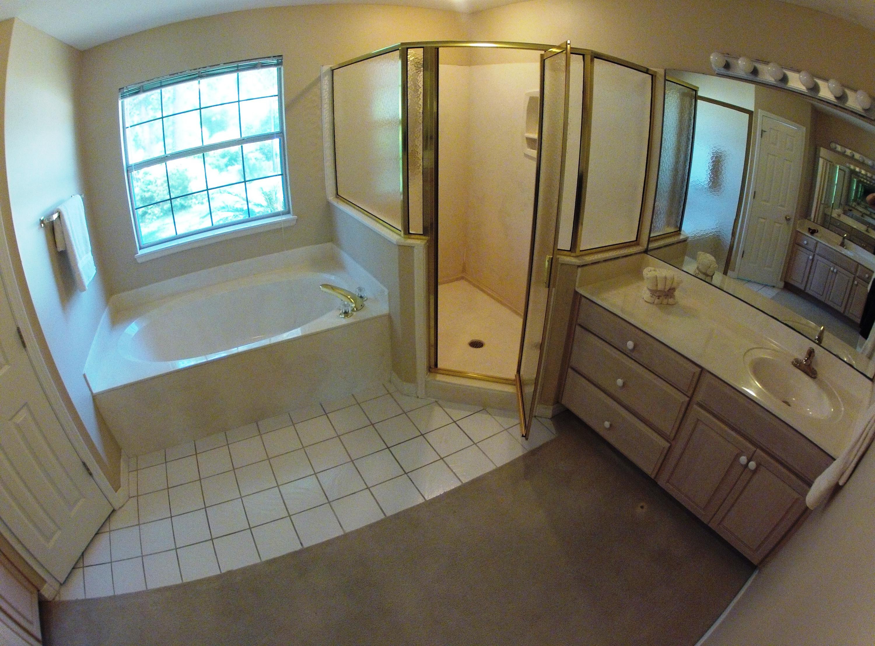 ST ANDREWS SOUTH BLUEWATER BAY 1 - Residential