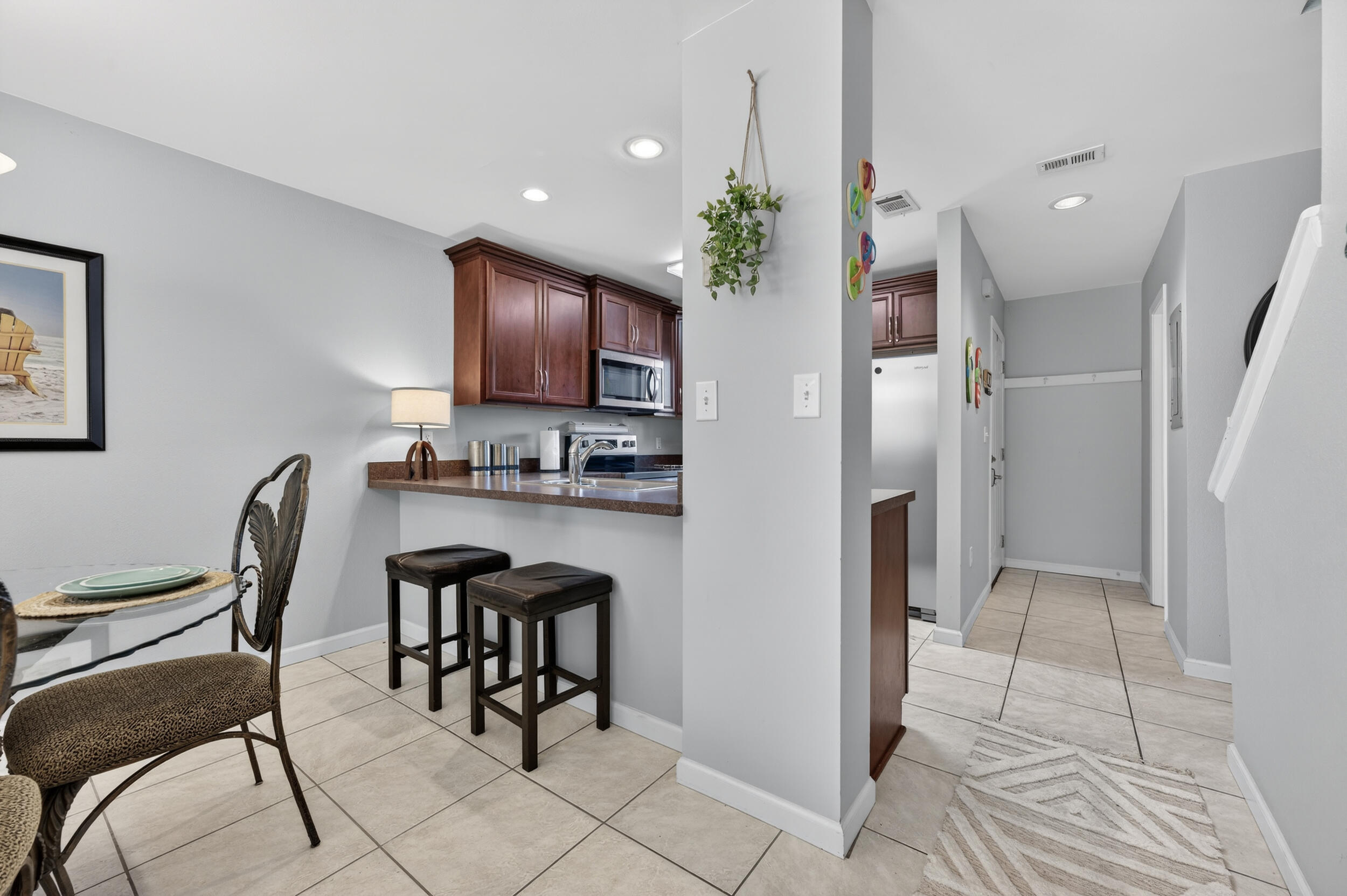 PORTSIDE CONDO - Residential