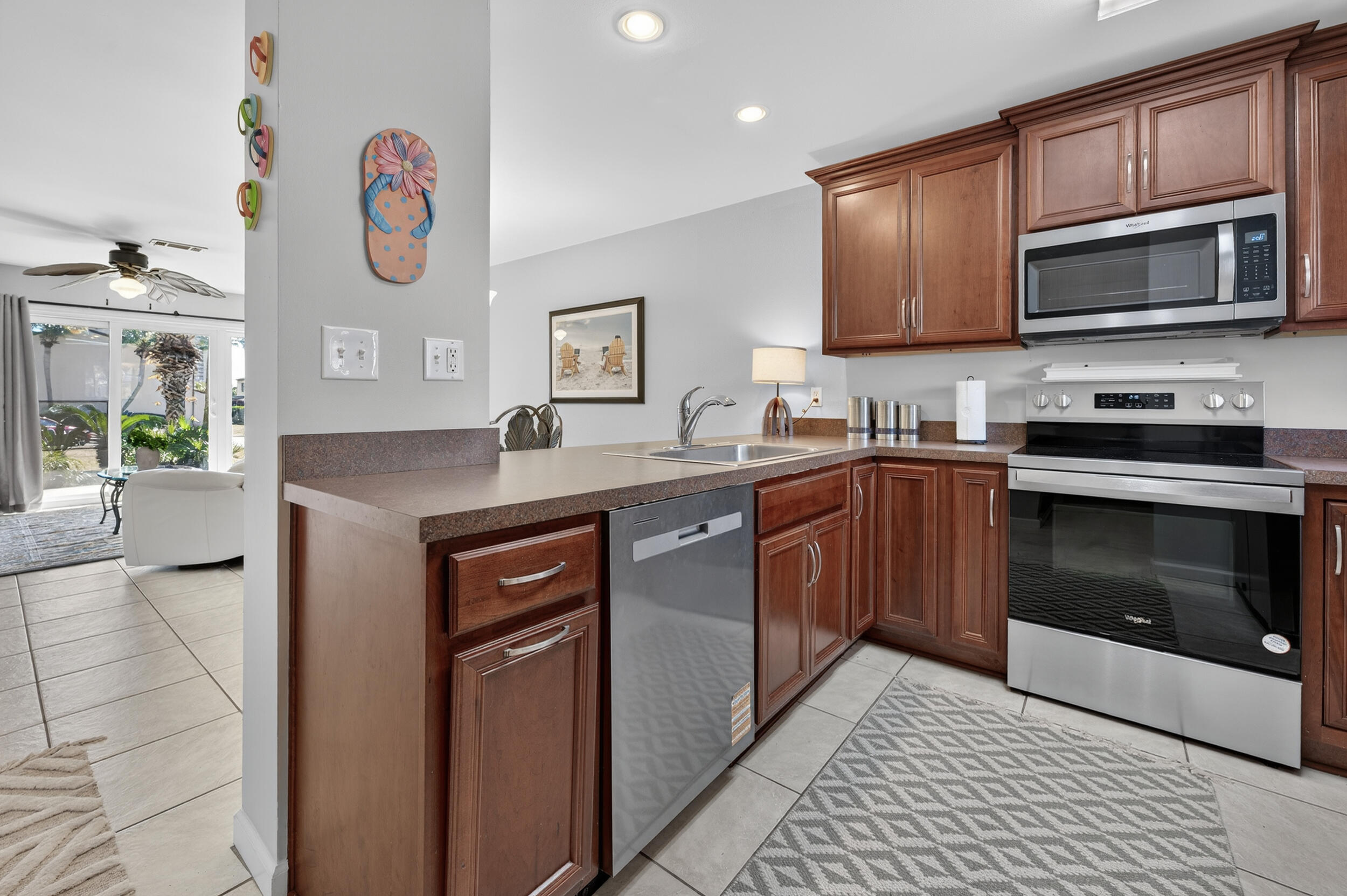 PORTSIDE CONDO - Residential