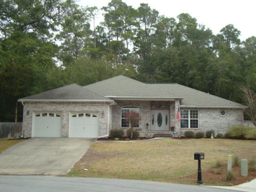 You Snooze You Lose! Attractive Rocky Bayou home nestled in a cul-de-sac with lots of privacy. The split floorplan is laid out with functionality and style in mind. An open layout features a modern kitchen with granite counter tops and ample storage. The breakfast area opens up to the large Florida room showcasing big windows giving you plenty of daylight and an outdoors experience with the comfort of climate control. The swing room is off the great room and has decorative French doors, it can be used as the fourth bedroom, office, den or whatever suits your lifestyle. A sizable formal dining room is great for entertaining or family dinners and the spacious, privacy fenced back yard is ideal for barbeques and outdoor fun.