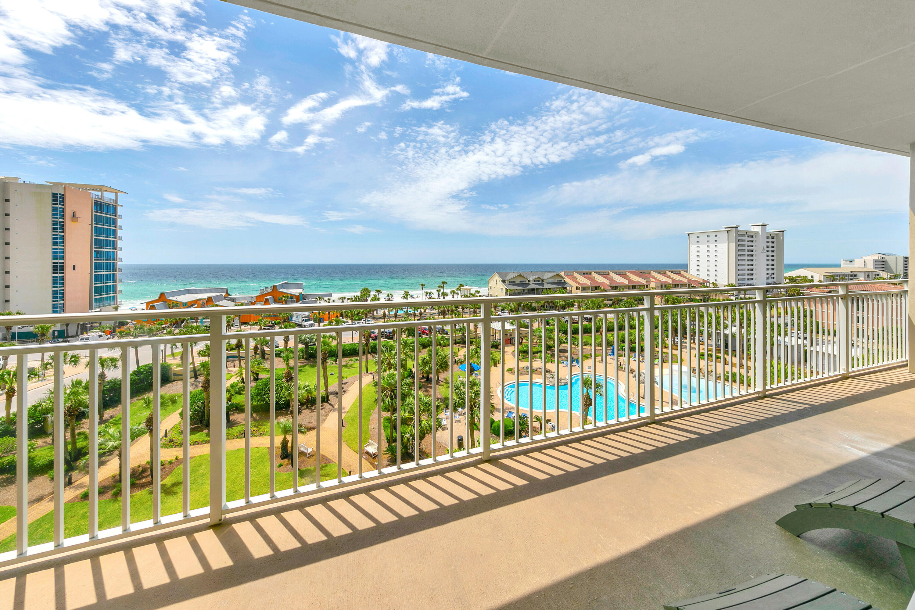 STERLING SHORES - Residential