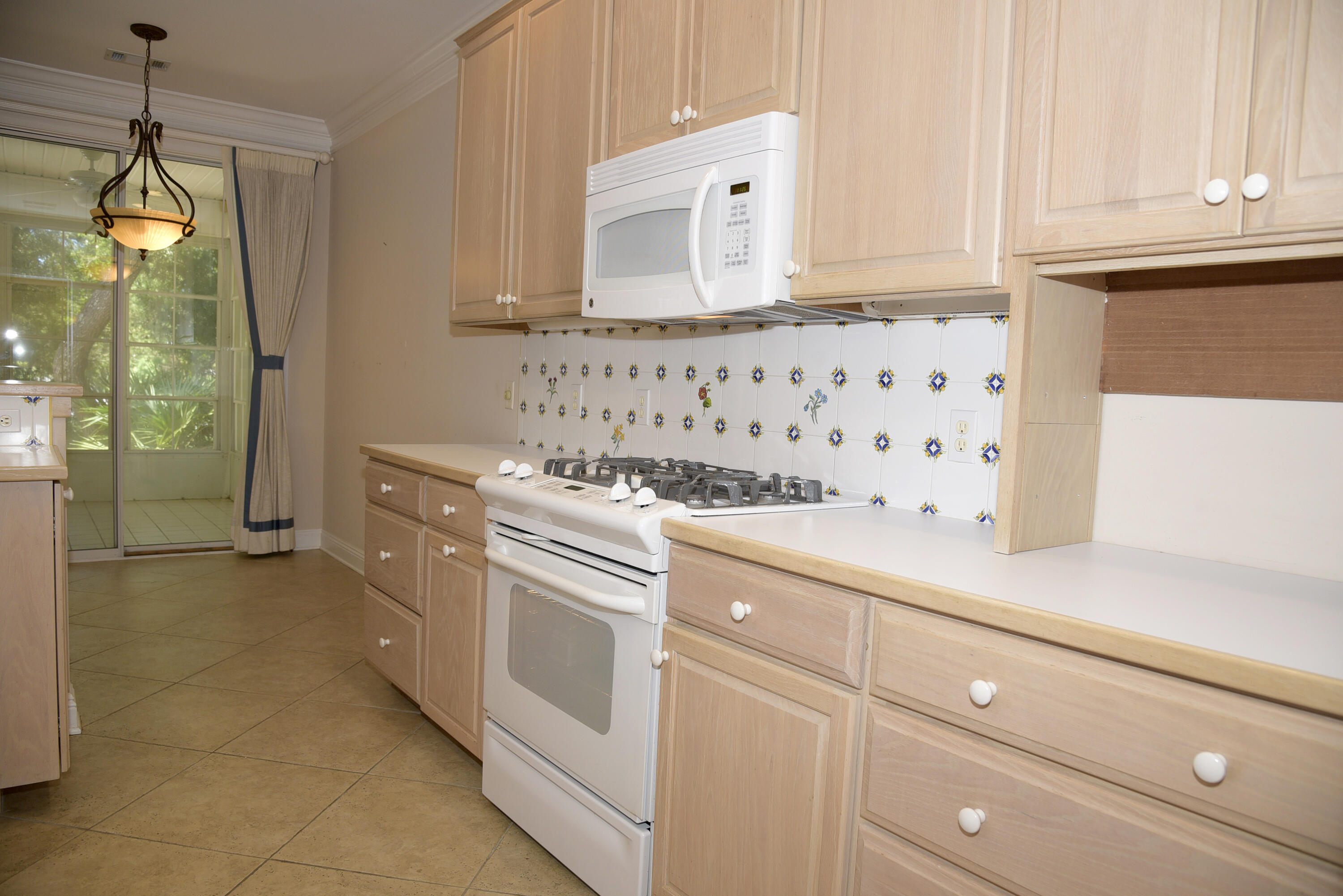 TURNBERRY PLACE - Residential