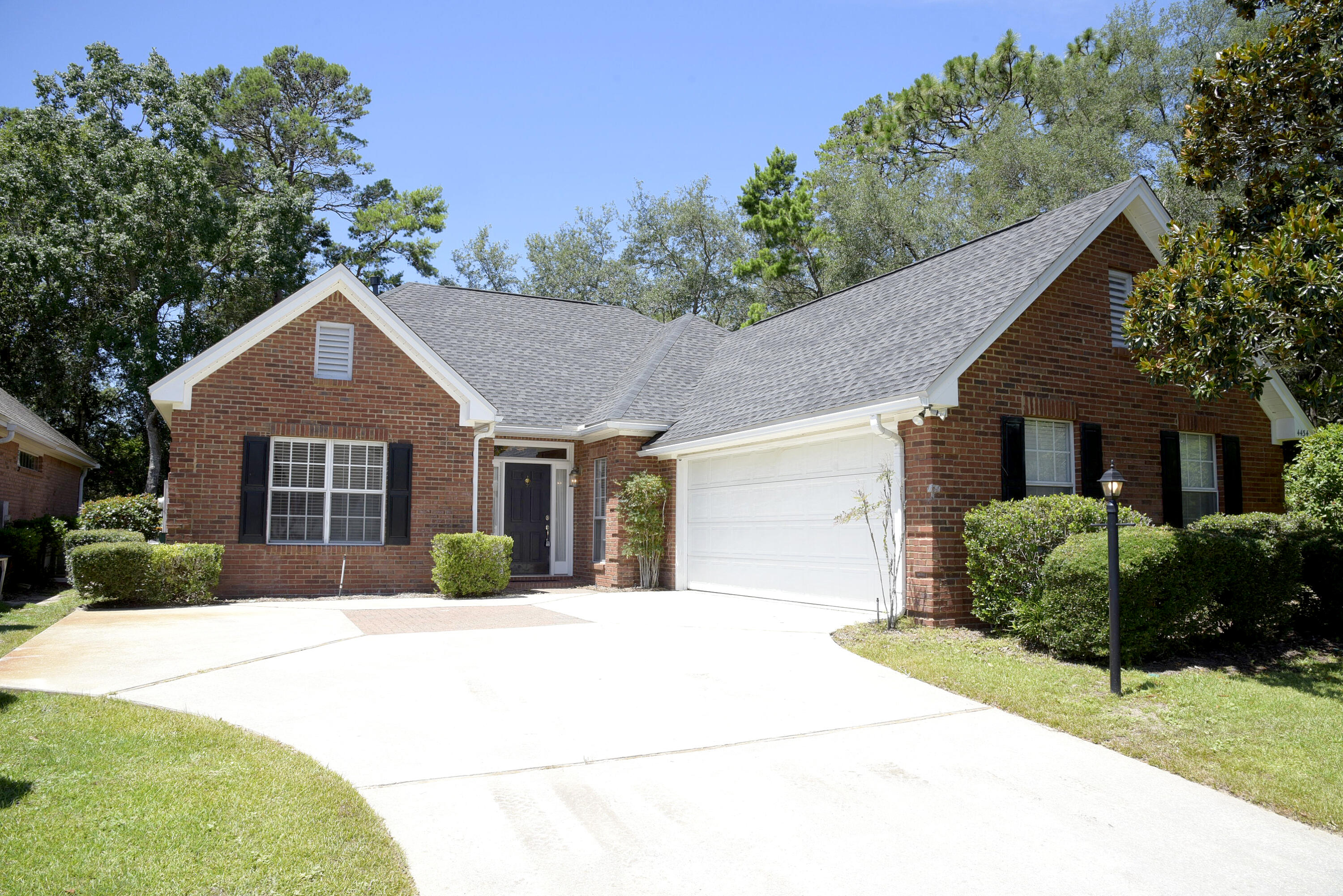 TURNBERRY PLACE - Residential