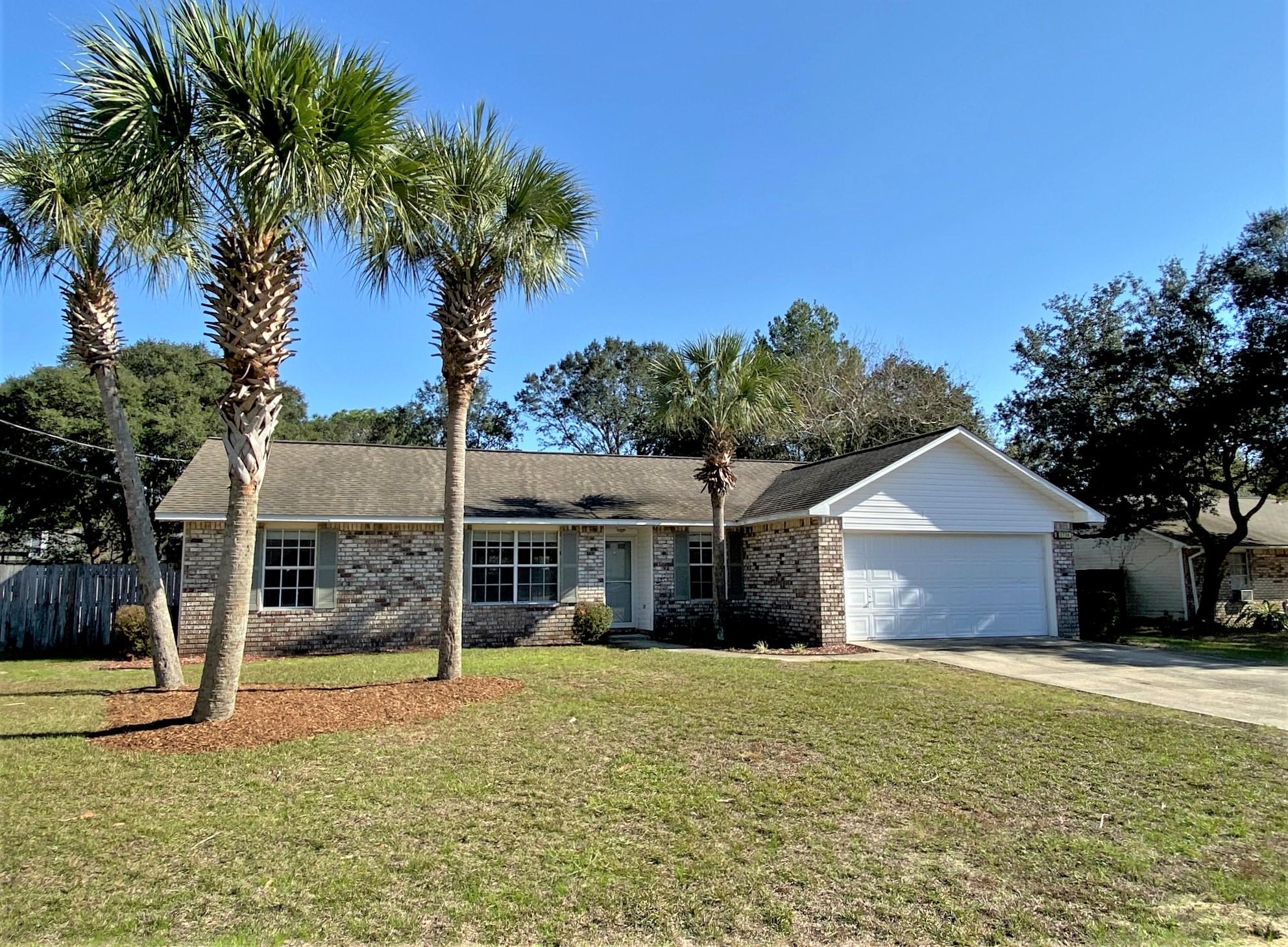 COUNTRY BREEZE ESTATES - Residential