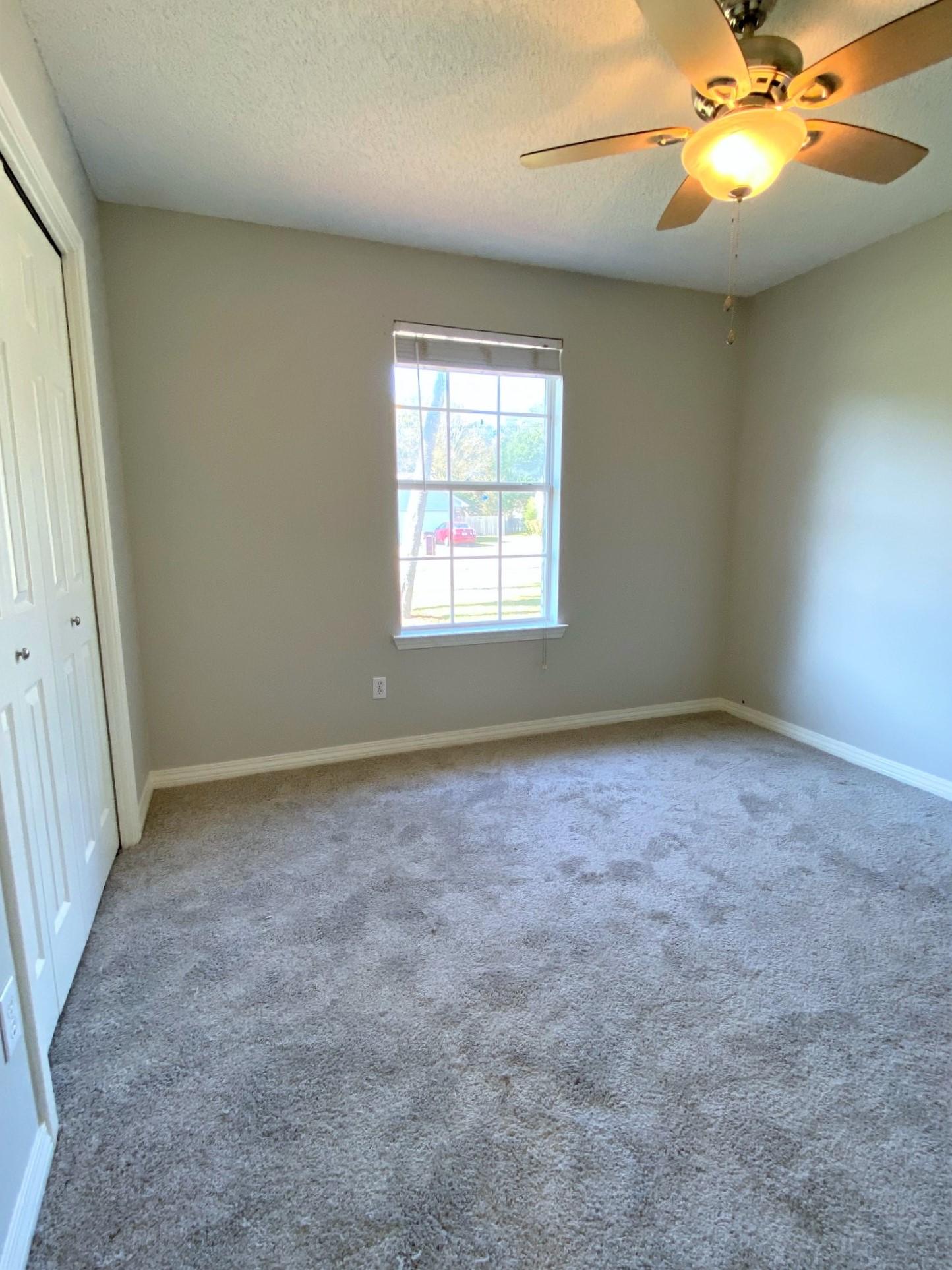 COUNTRY BREEZE ESTATES - Residential