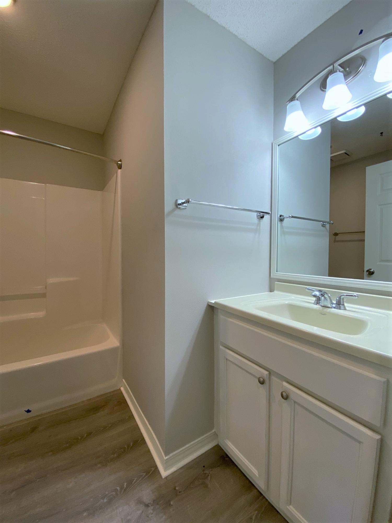 COUNTRY BREEZE ESTATES - Residential