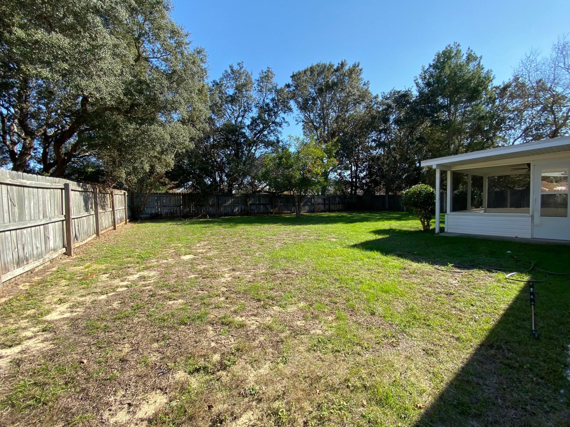 COUNTRY BREEZE ESTATES - Residential