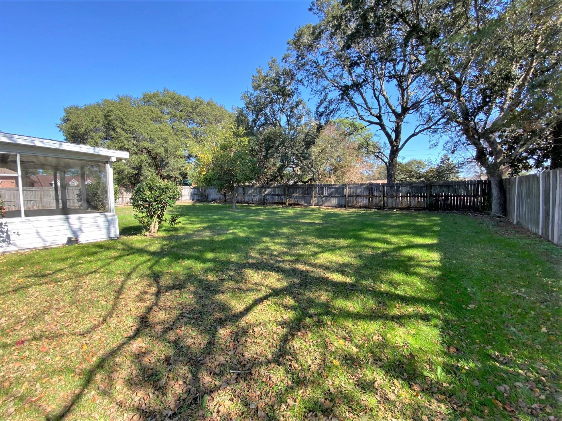 COUNTRY BREEZE ESTATES - Residential