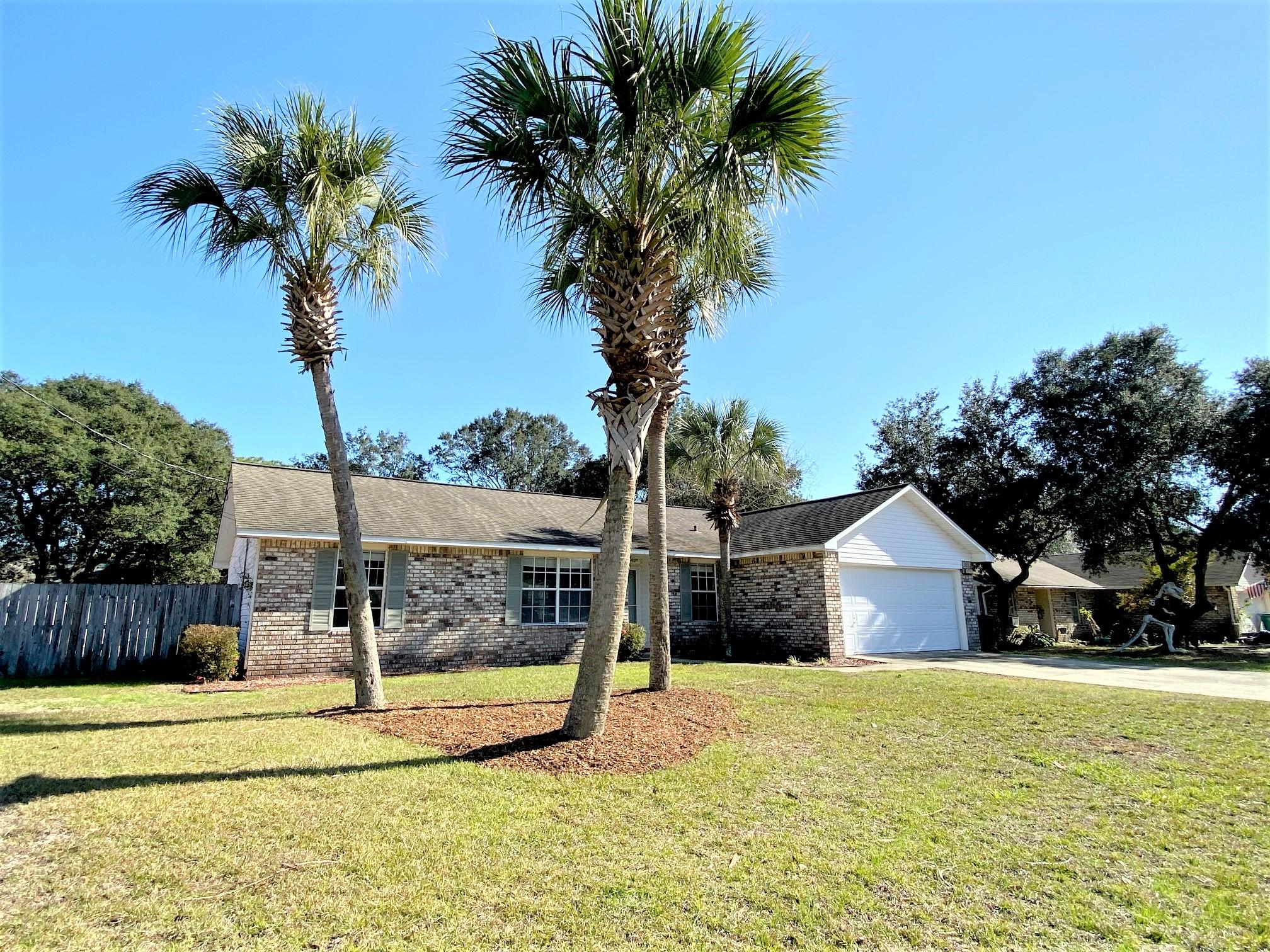 COUNTRY BREEZE ESTATES - Residential