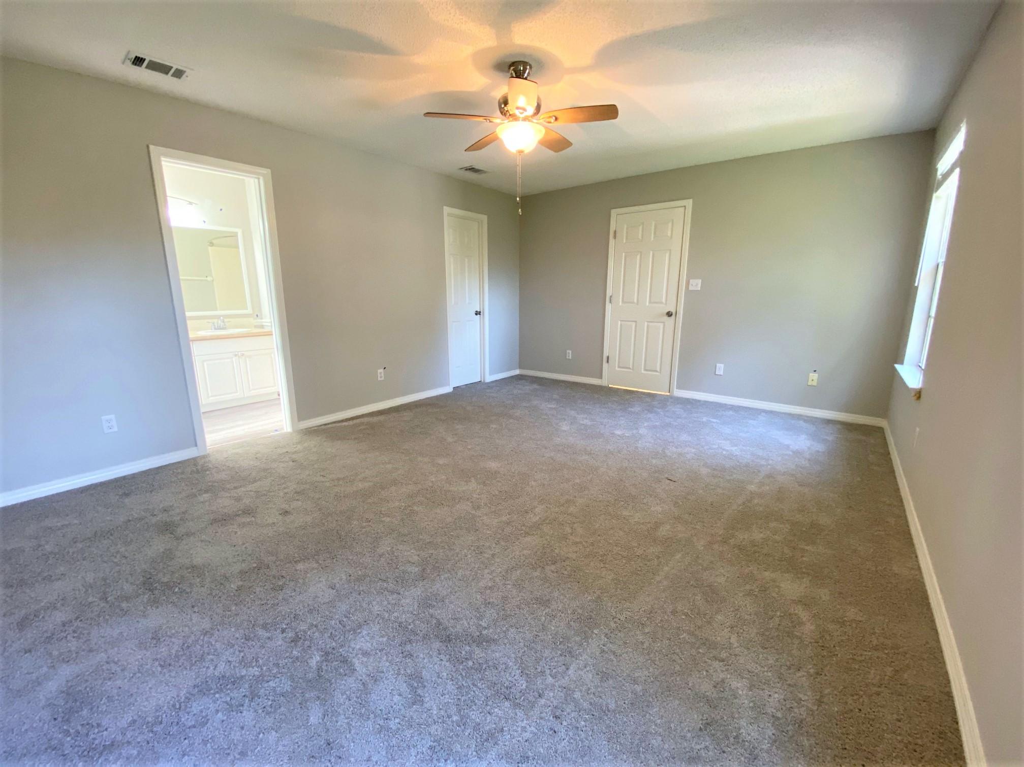 COUNTRY BREEZE ESTATES - Residential