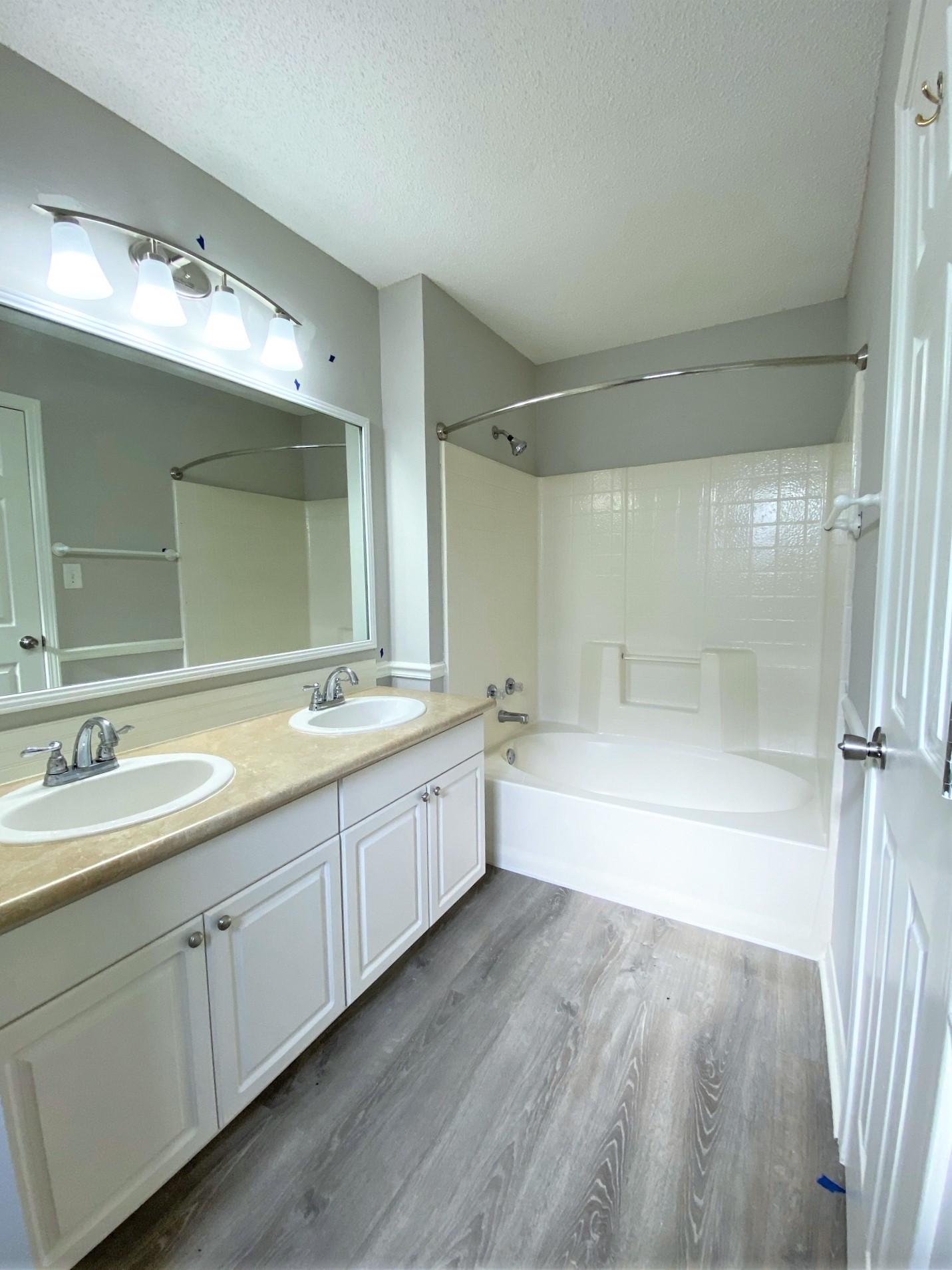 COUNTRY BREEZE ESTATES - Residential