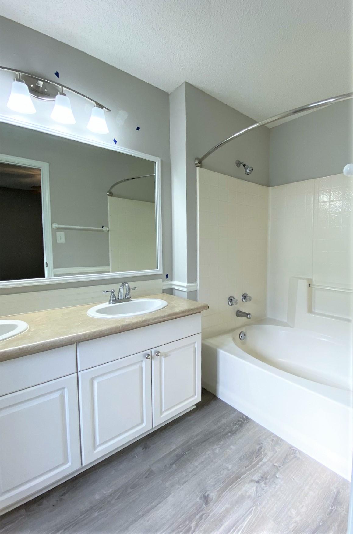 COUNTRY BREEZE ESTATES - Residential