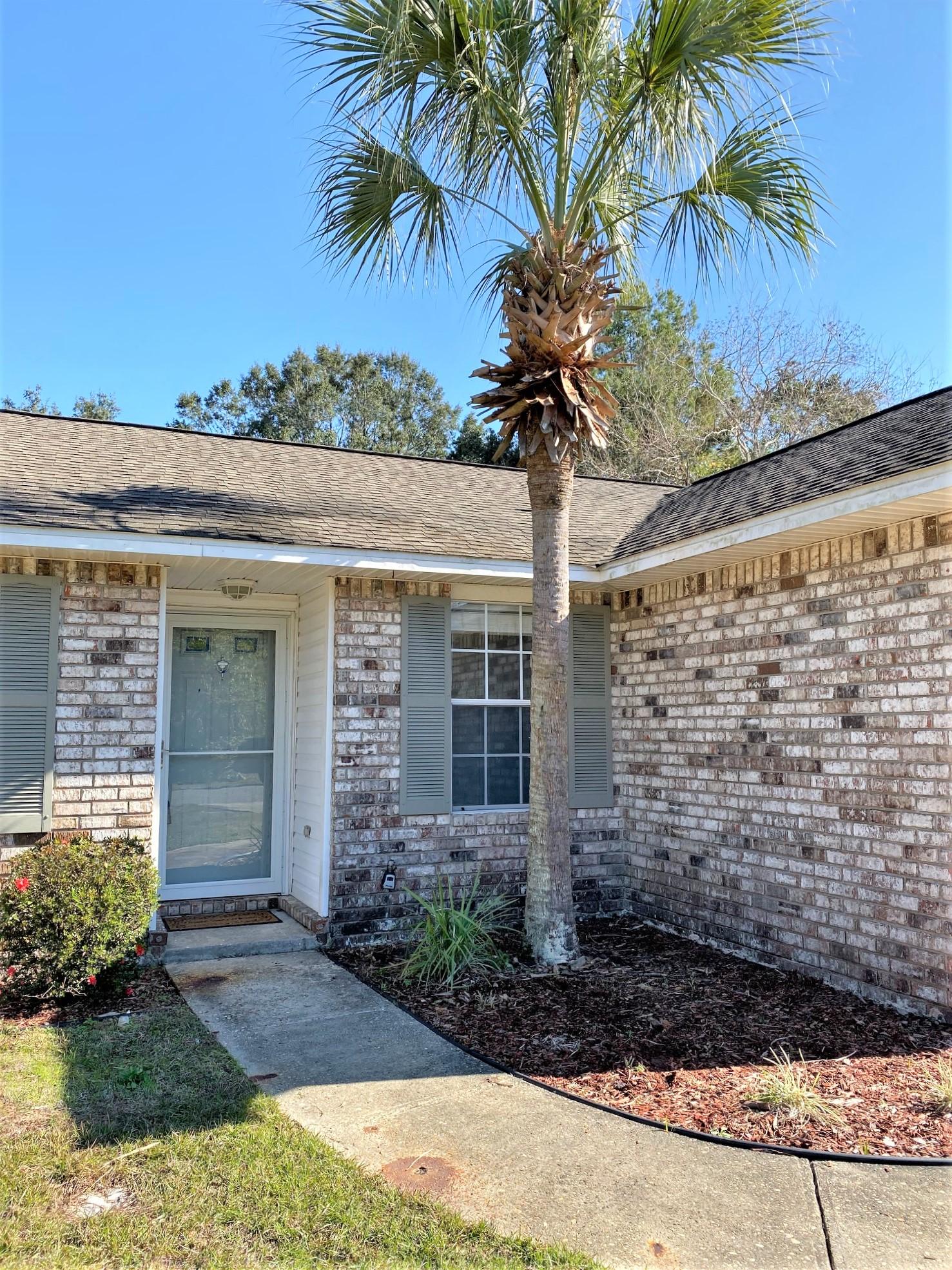 COUNTRY BREEZE ESTATES - Residential