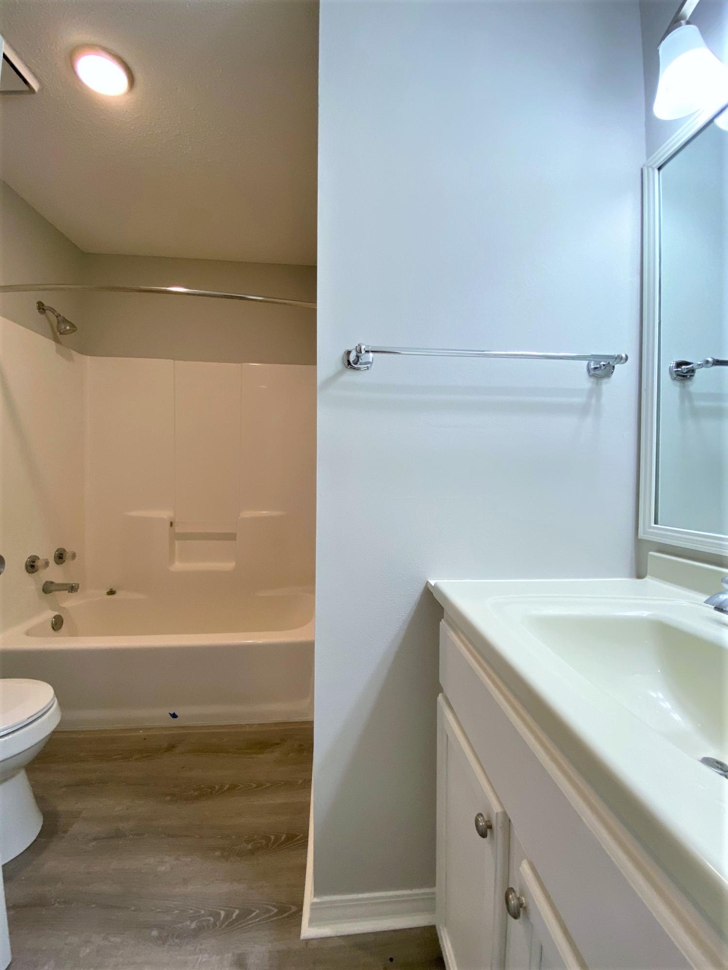 COUNTRY BREEZE ESTATES - Residential