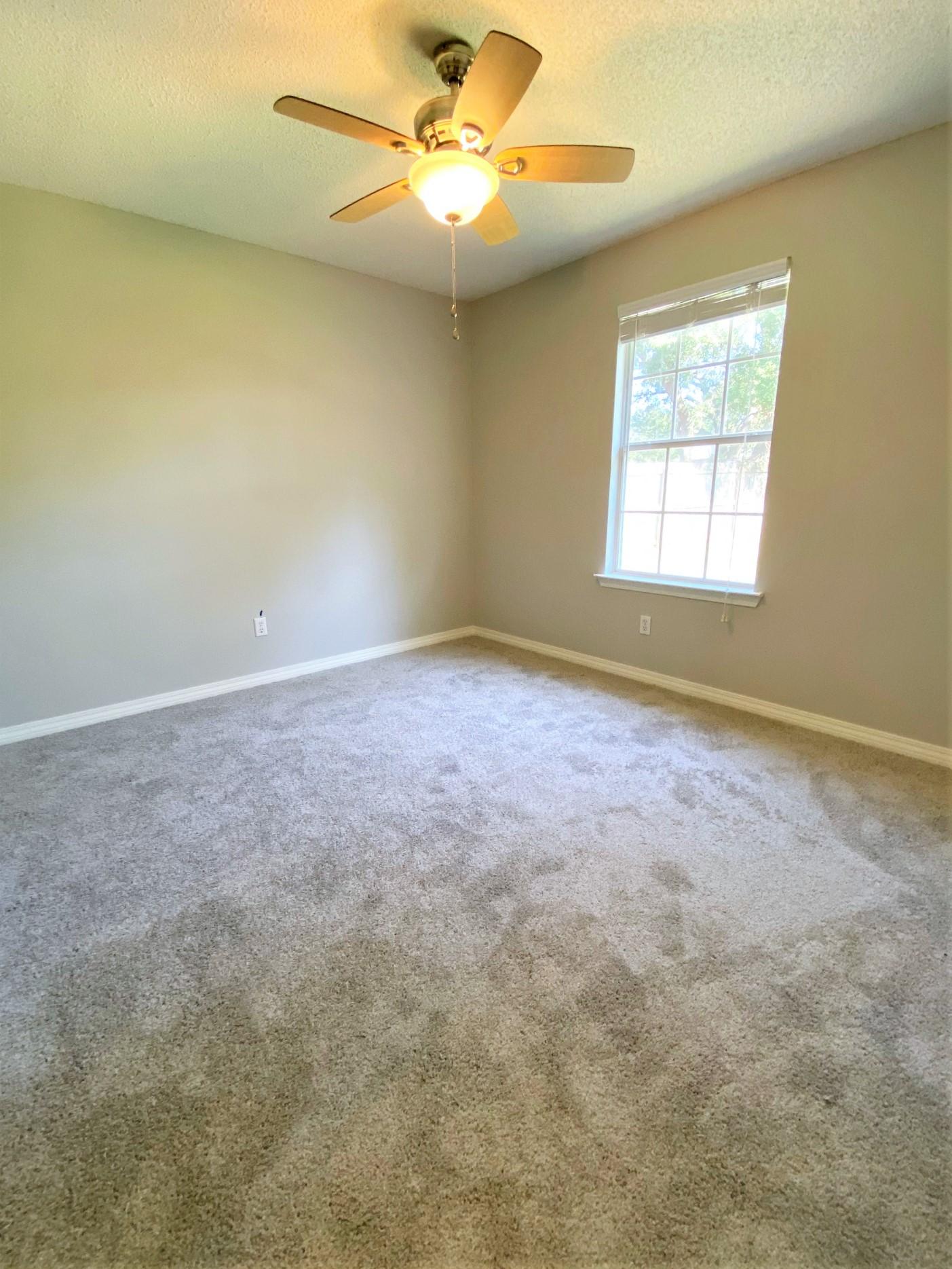 COUNTRY BREEZE ESTATES - Residential