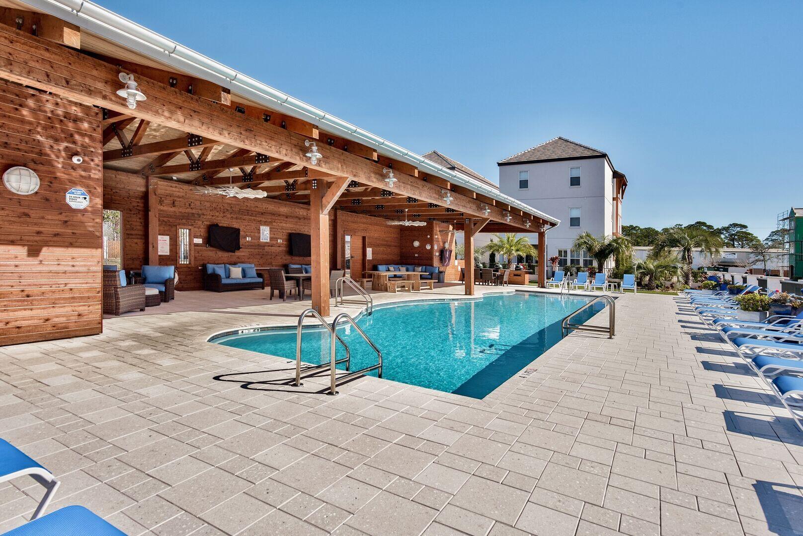 The Retreat at Miramar - Residential