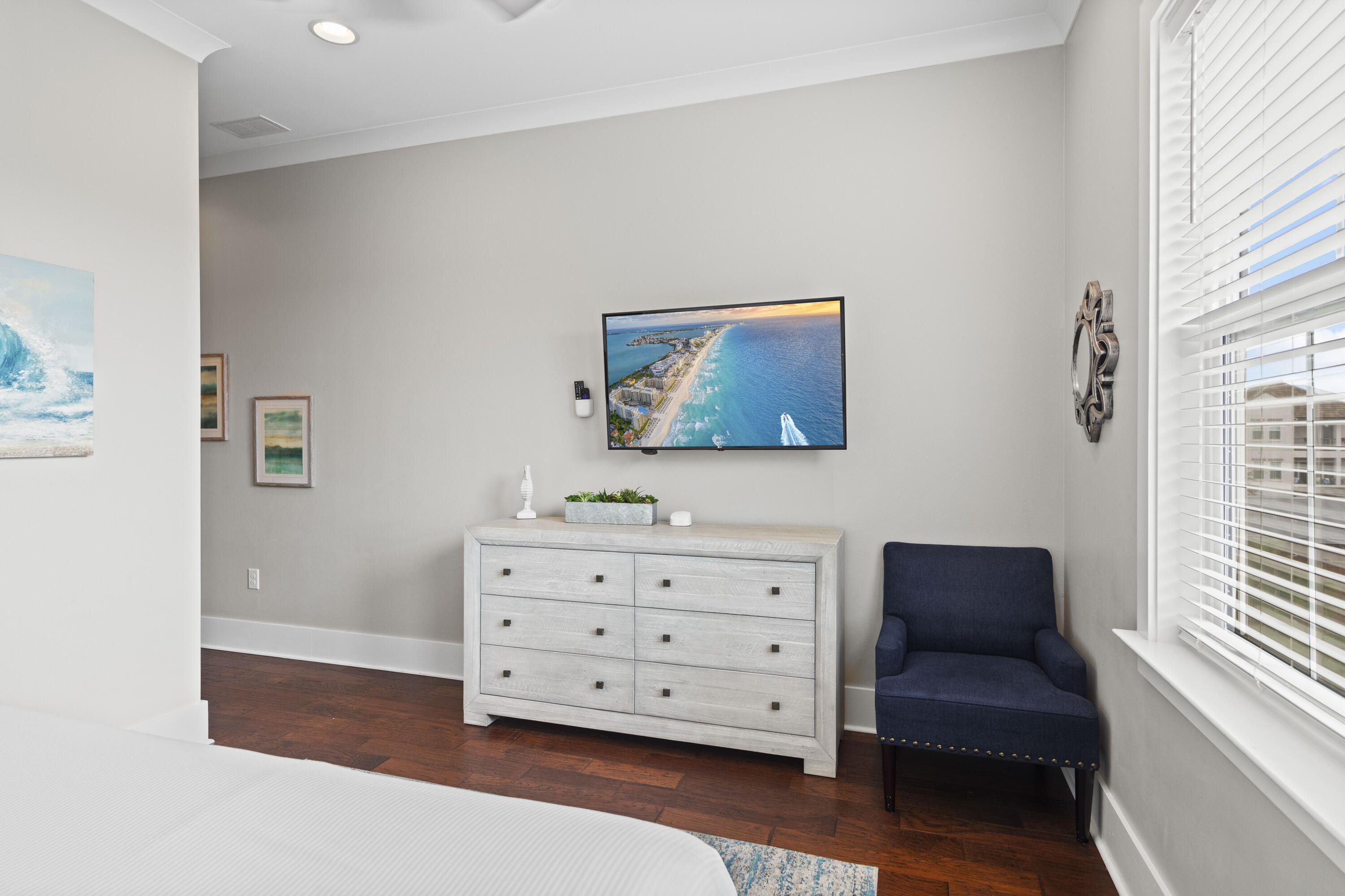 The Retreat at Miramar - Residential