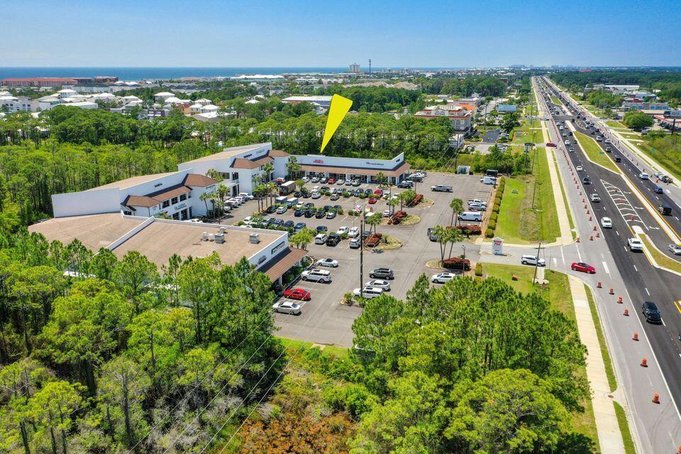 Now available 1,500 SF Retail, Showroom, and Office space at Holiday Plaza. Plenty of parking for customers and employees. Unit 119 retail storefront and its related plaza are highly visible from the approximate 40,000+ vehicles traveling by East and West along Highway 98 on a daily basis.