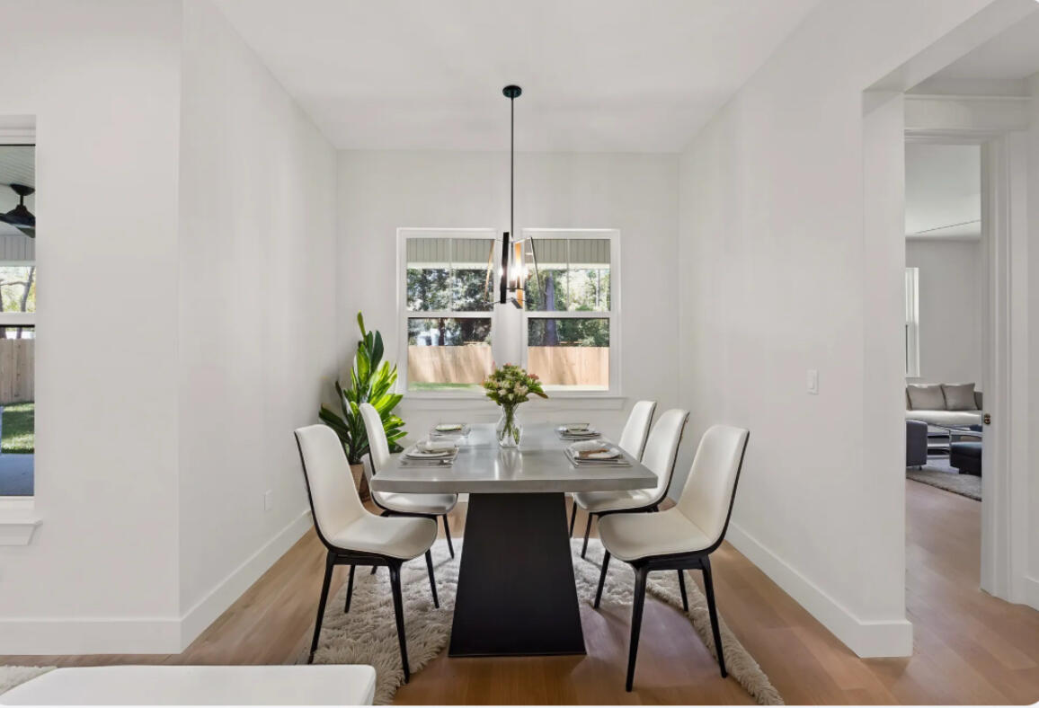 ELLIOTTS POINT 7TH ADDN - Residential