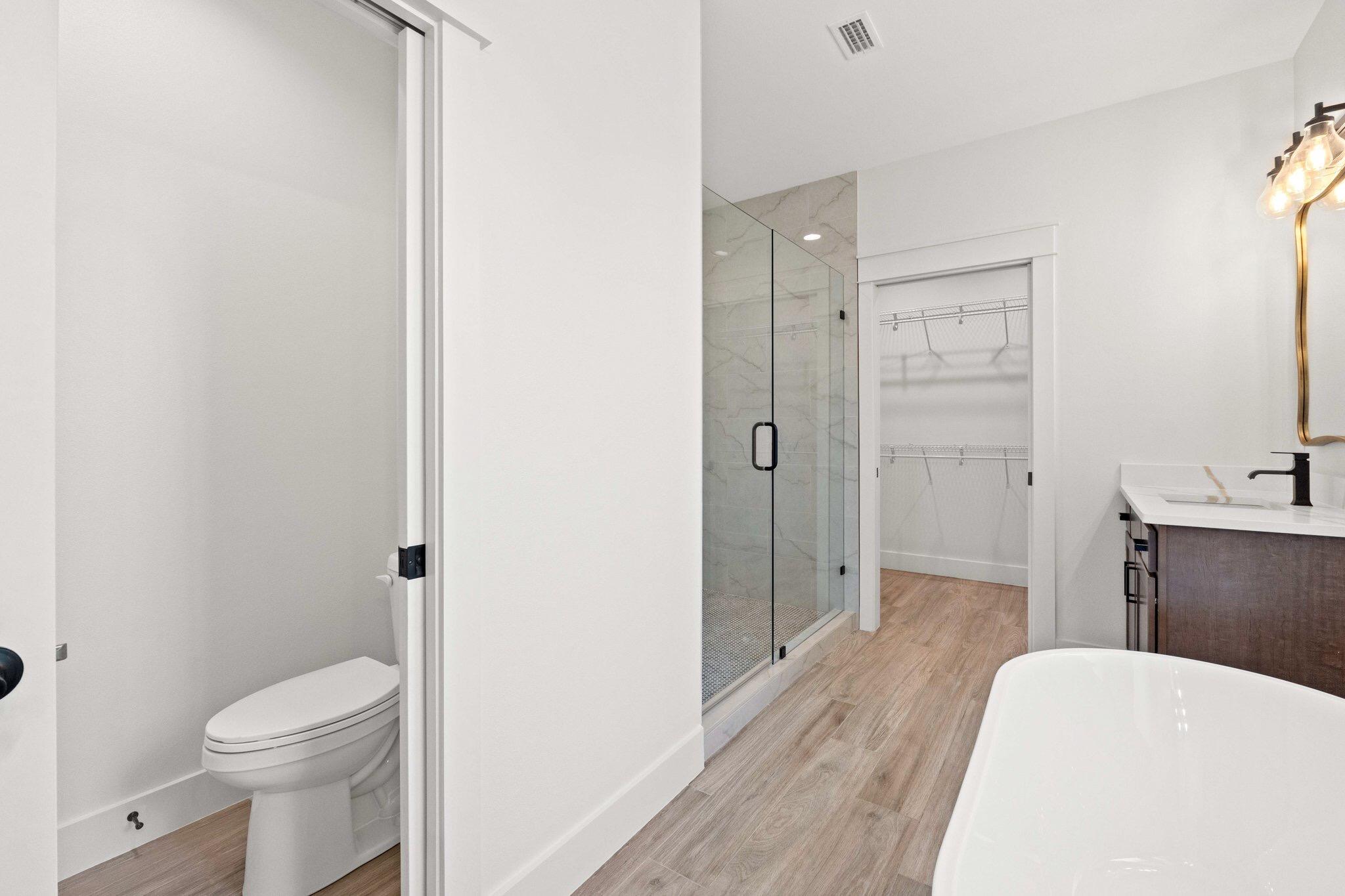 ELLIOTTS POINT 7TH ADDN - Residential