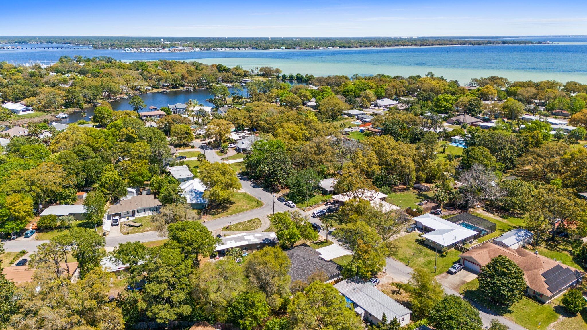 ELLIOTTS POINT 7TH ADDN - Residential
