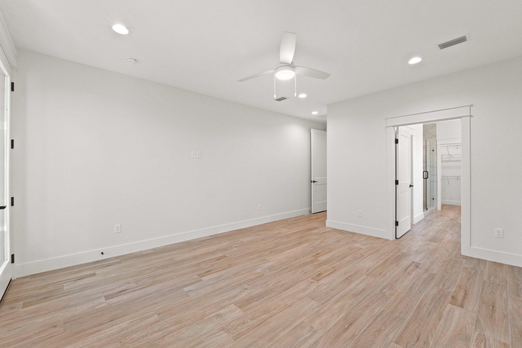 ELLIOTTS POINT 7TH ADDN - Residential