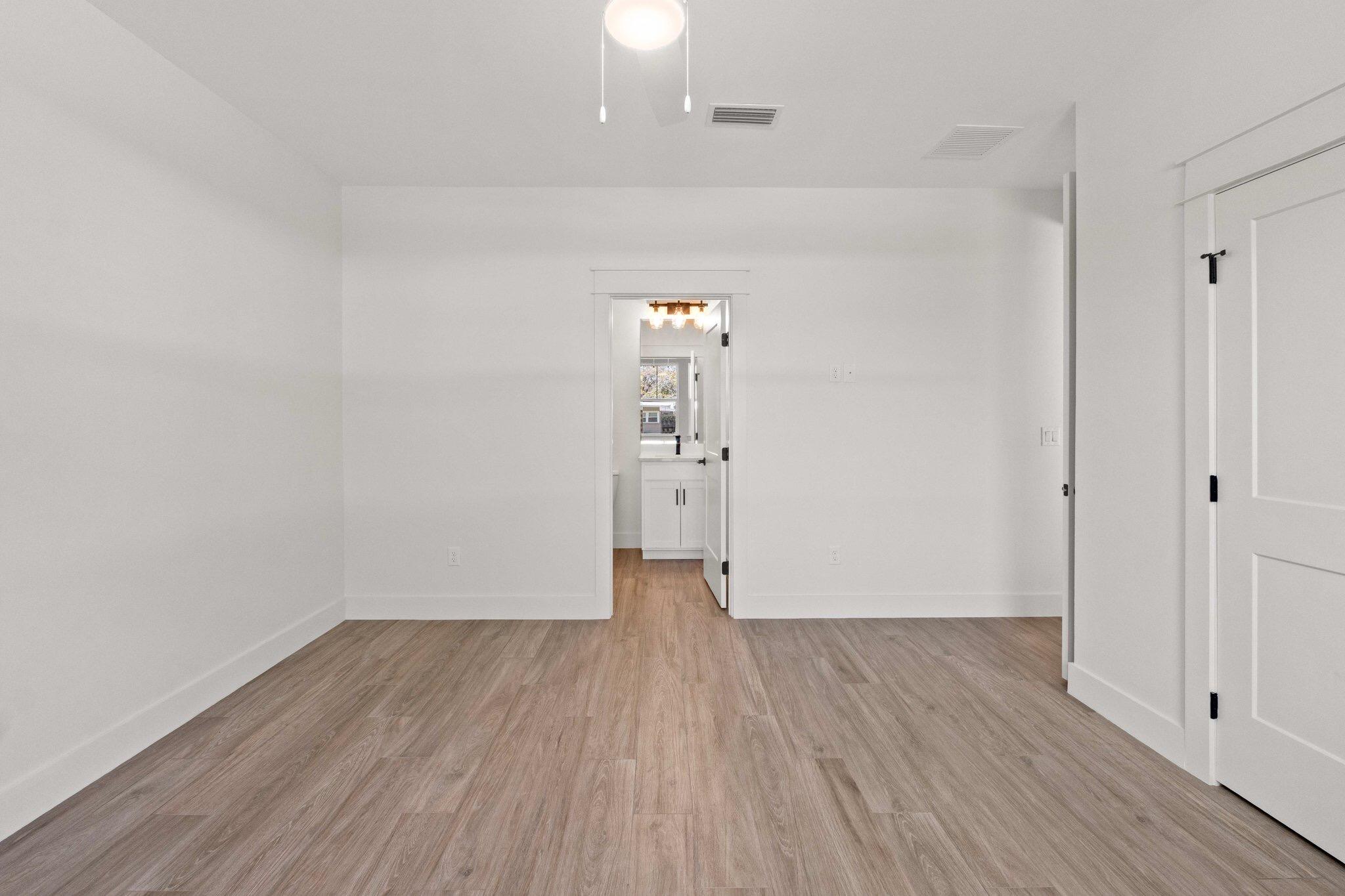ELLIOTTS POINT 7TH ADDN - Residential