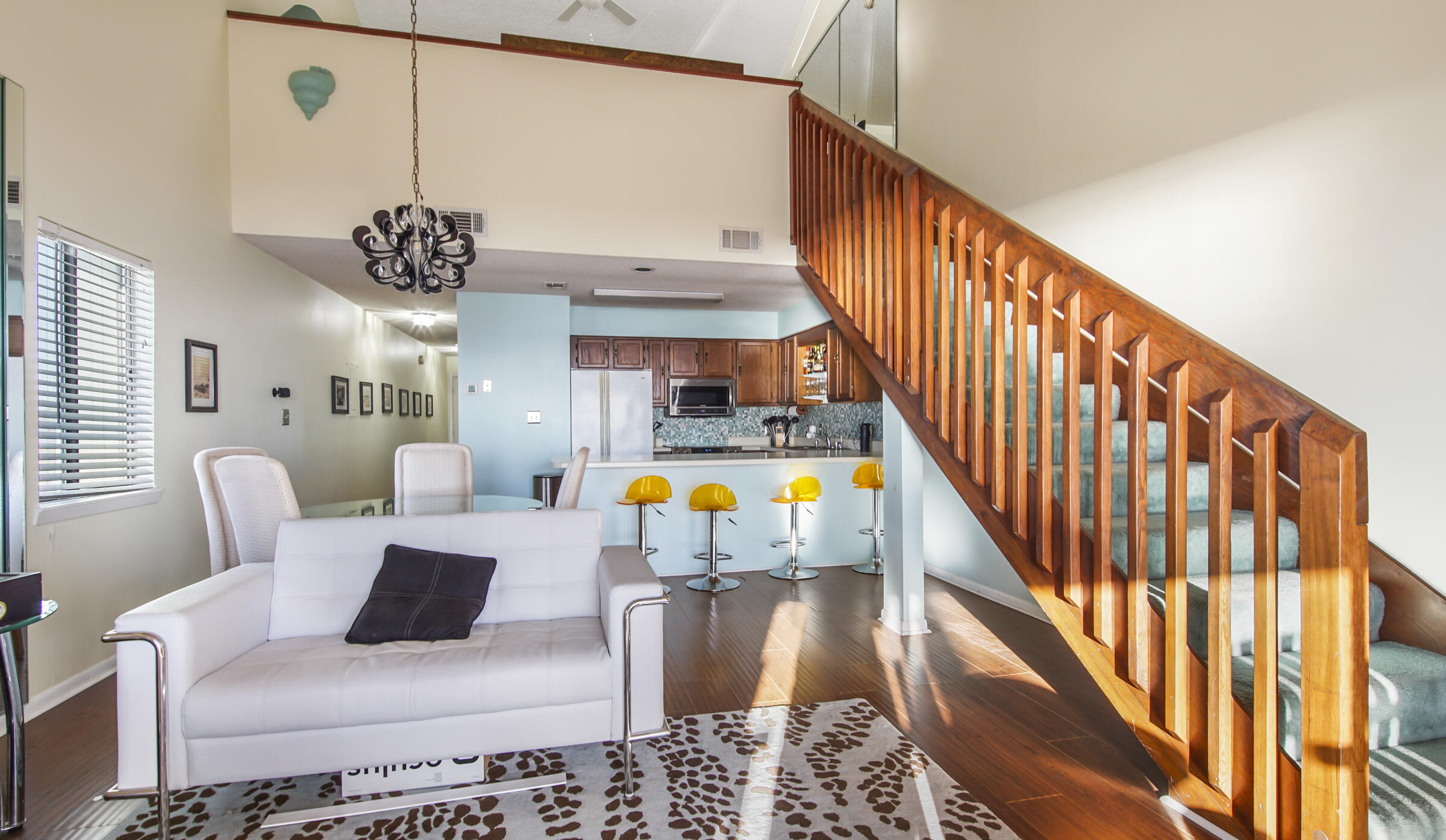 EMERALD SHORES - Residential