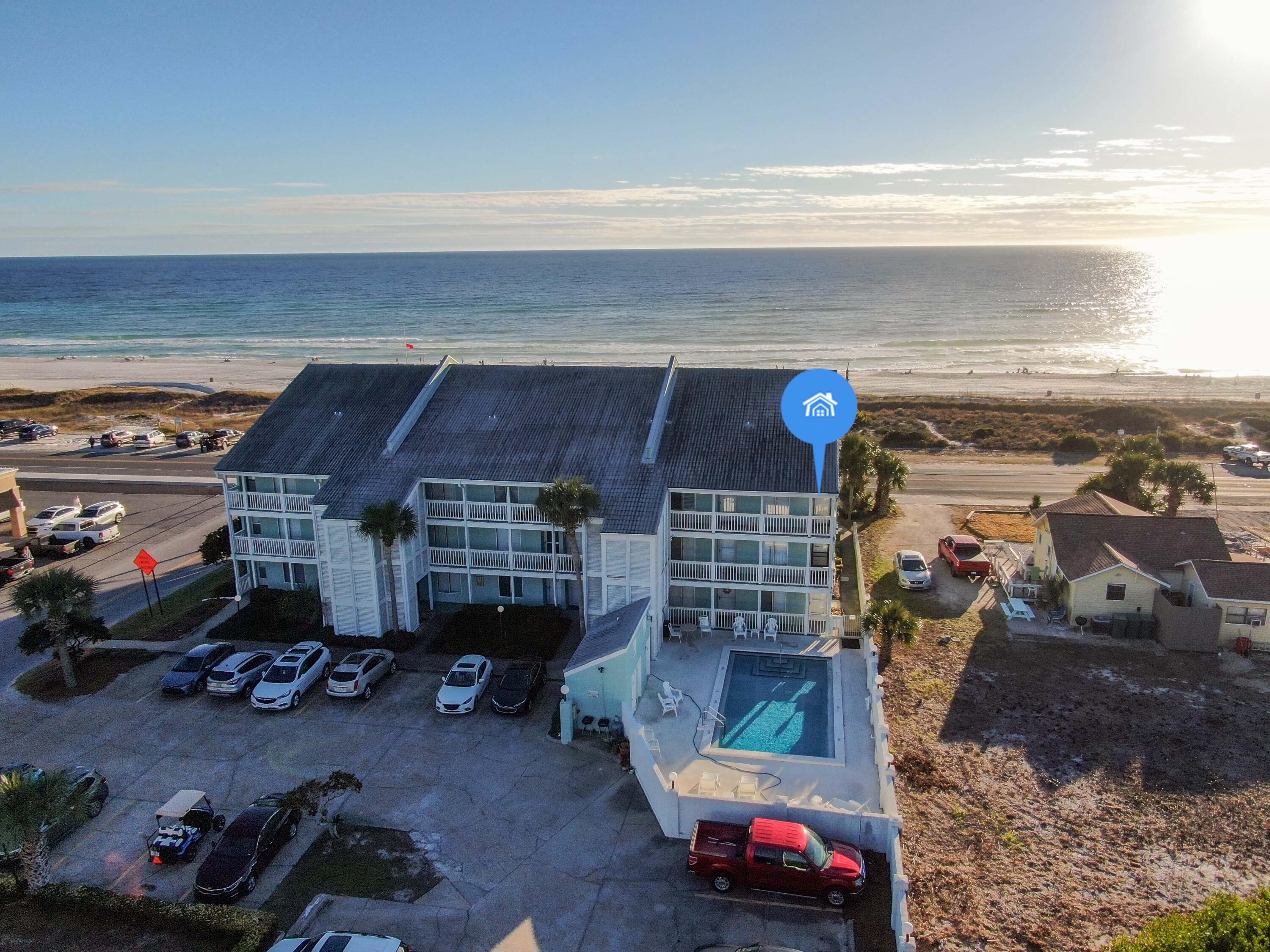 EMERALD SHORES - Residential