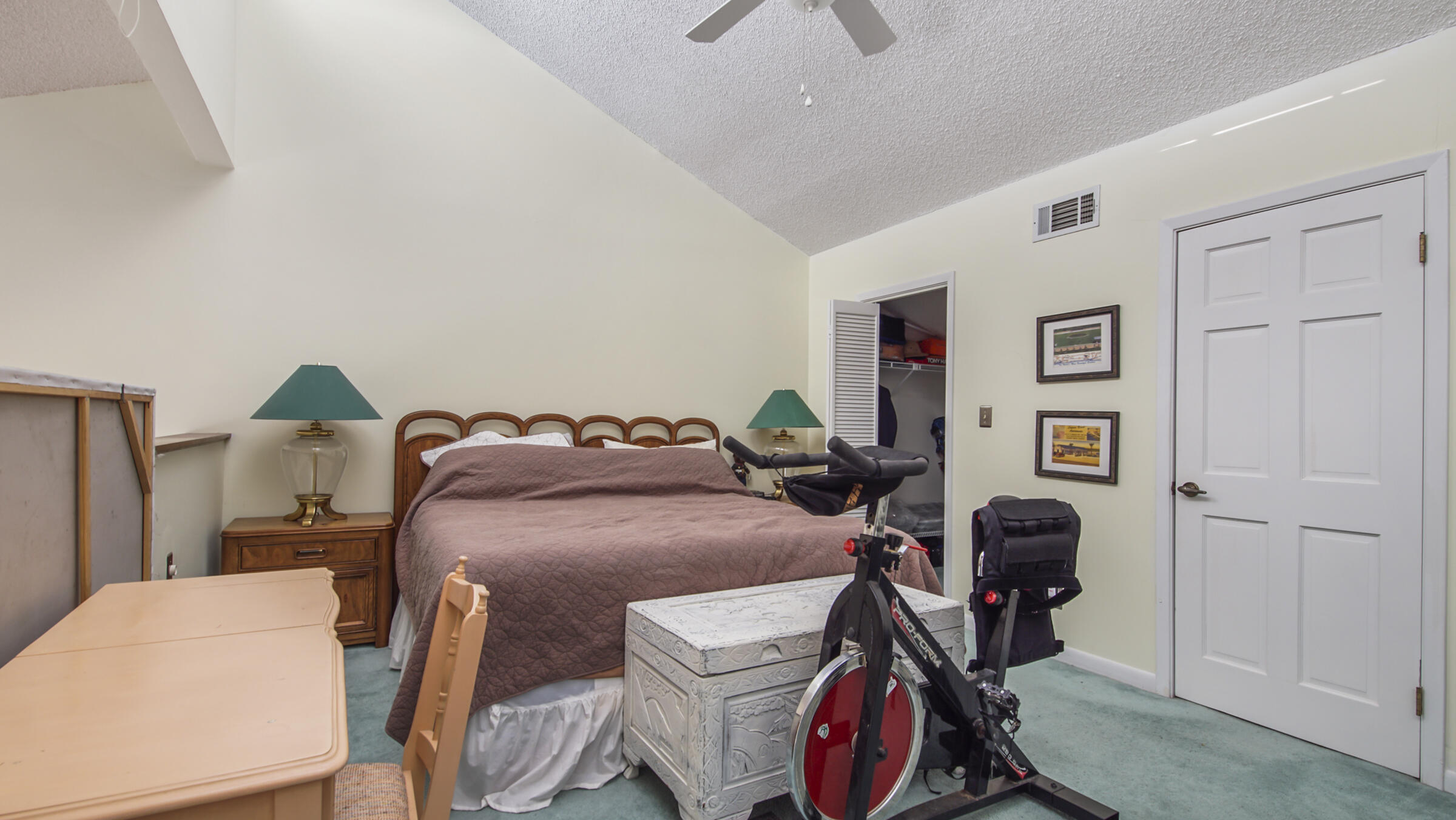 EMERALD SHORES - Residential