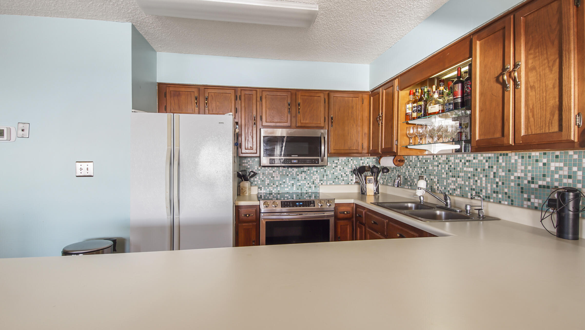 EMERALD SHORES - Residential