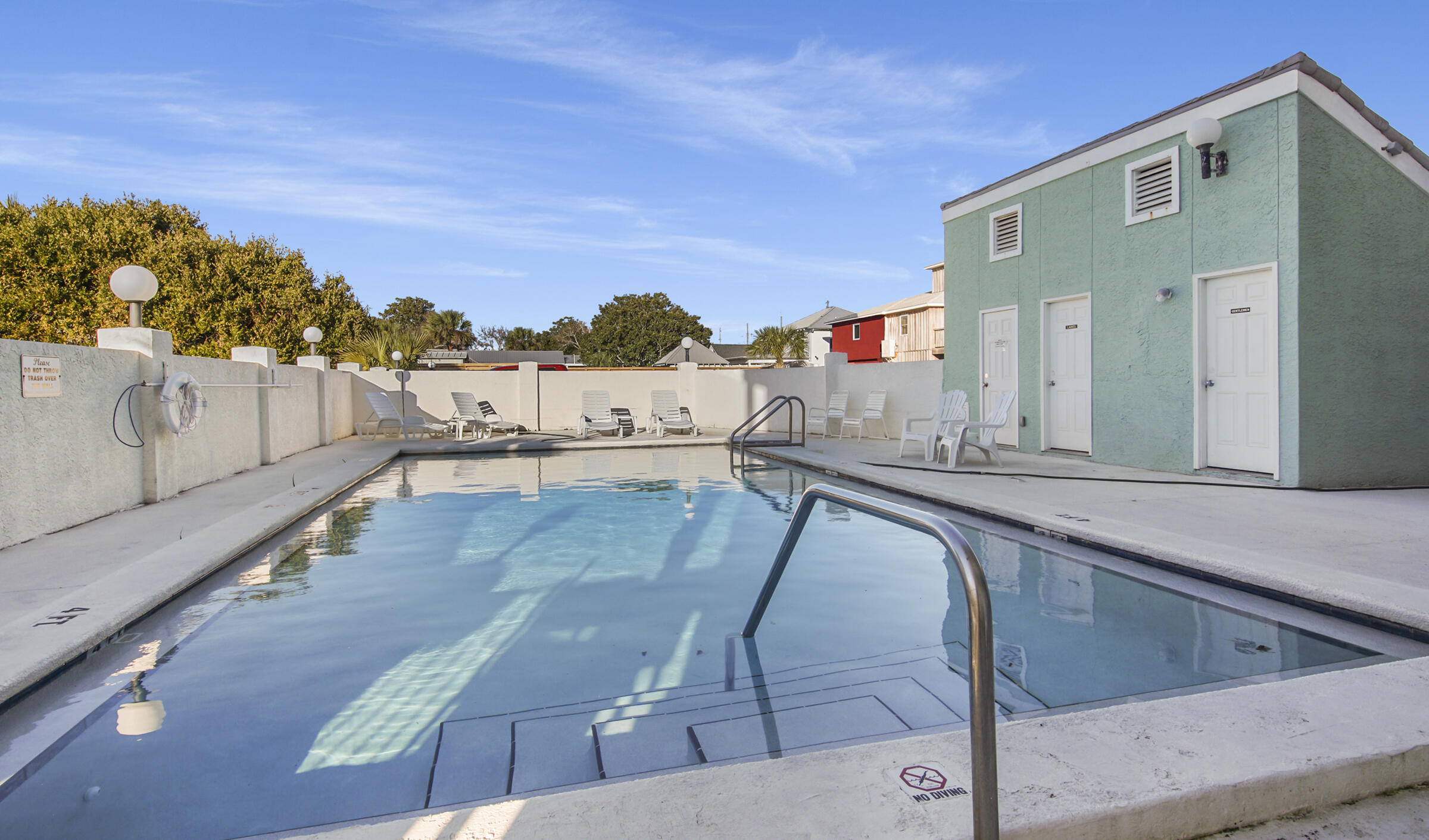 EMERALD SHORES - Residential