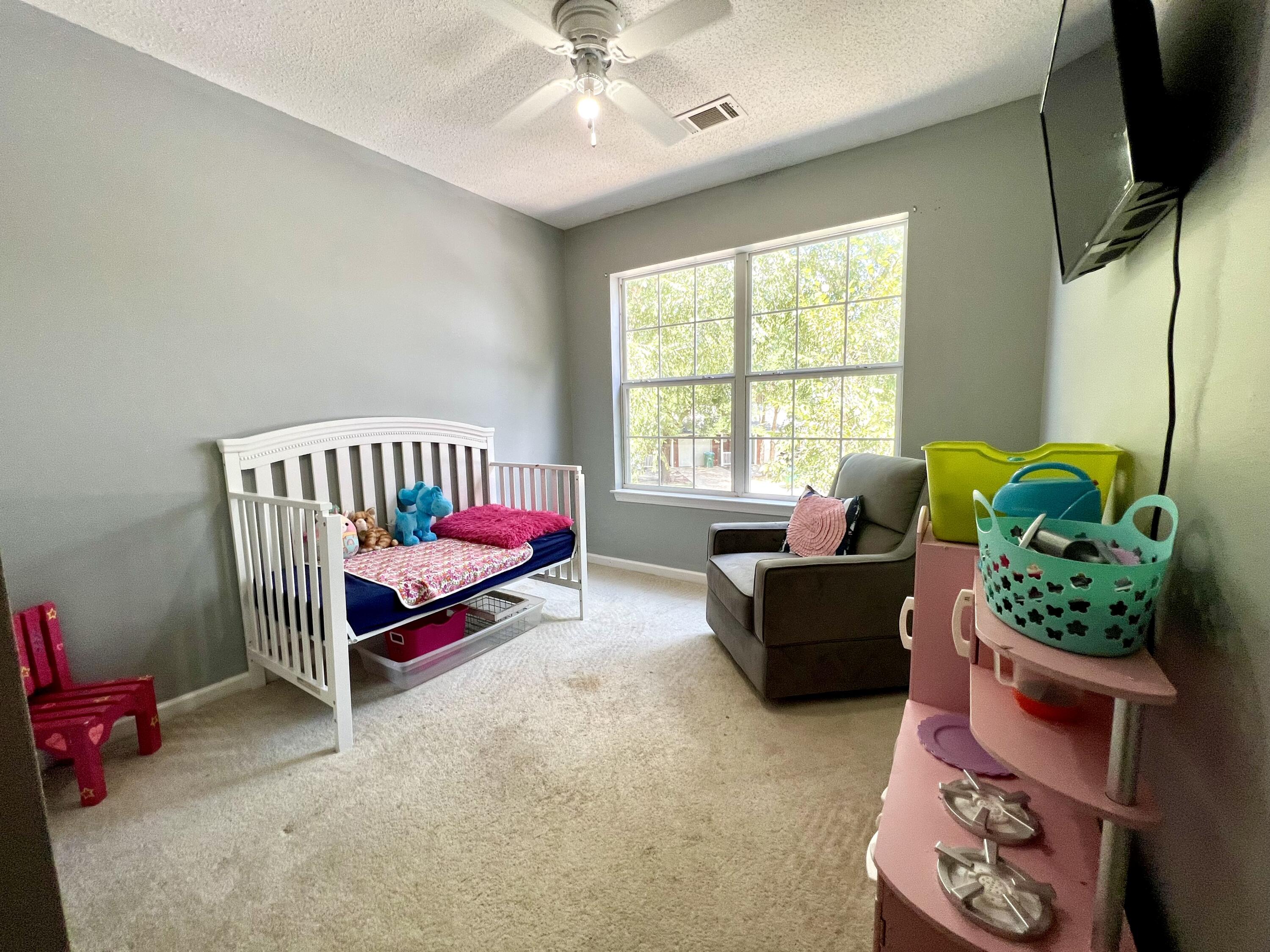 ROLLING PINES - Residential