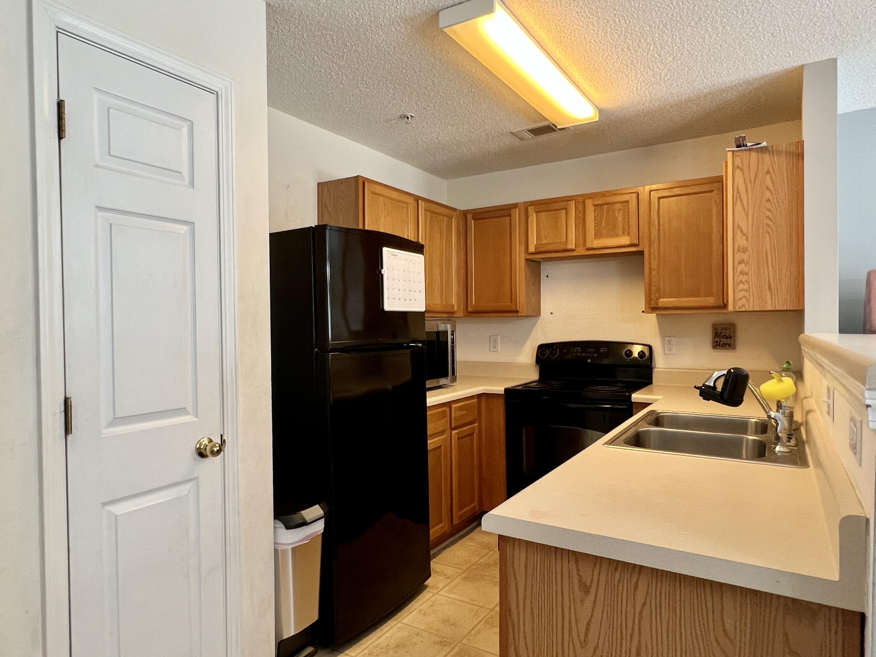 ROLLING PINES - Residential