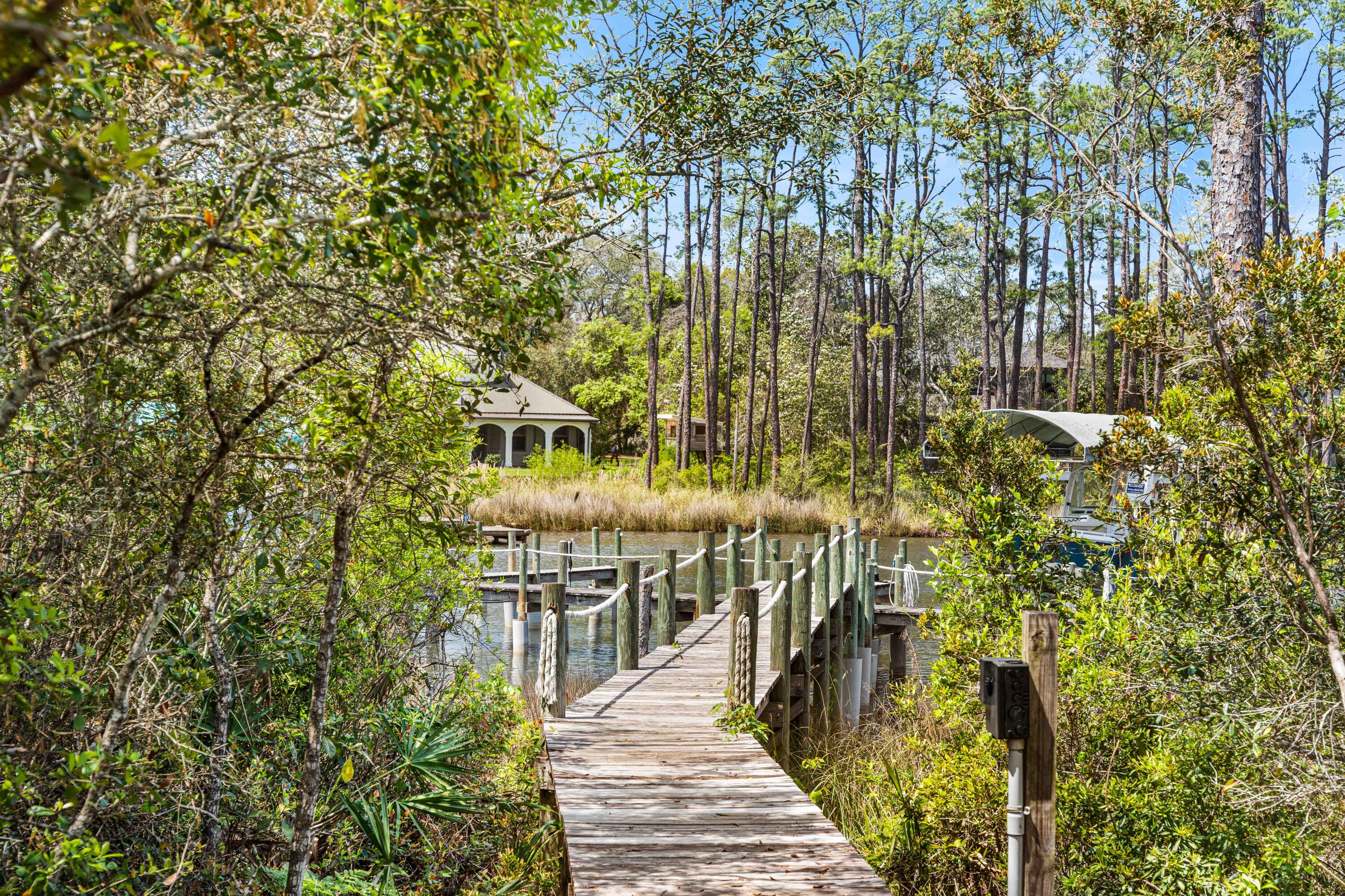 BAYOU POINT - Residential