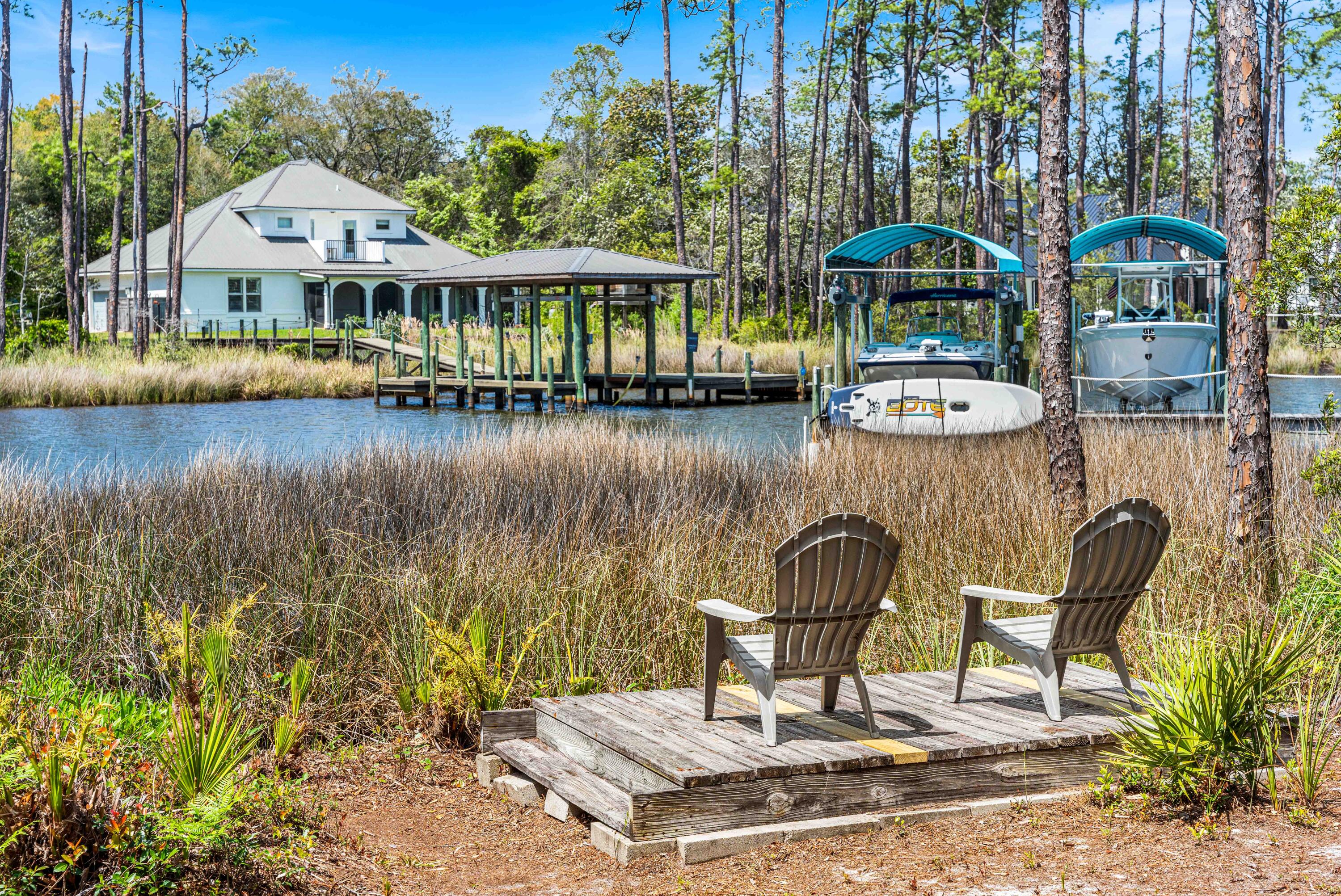 BAYOU POINT - Residential