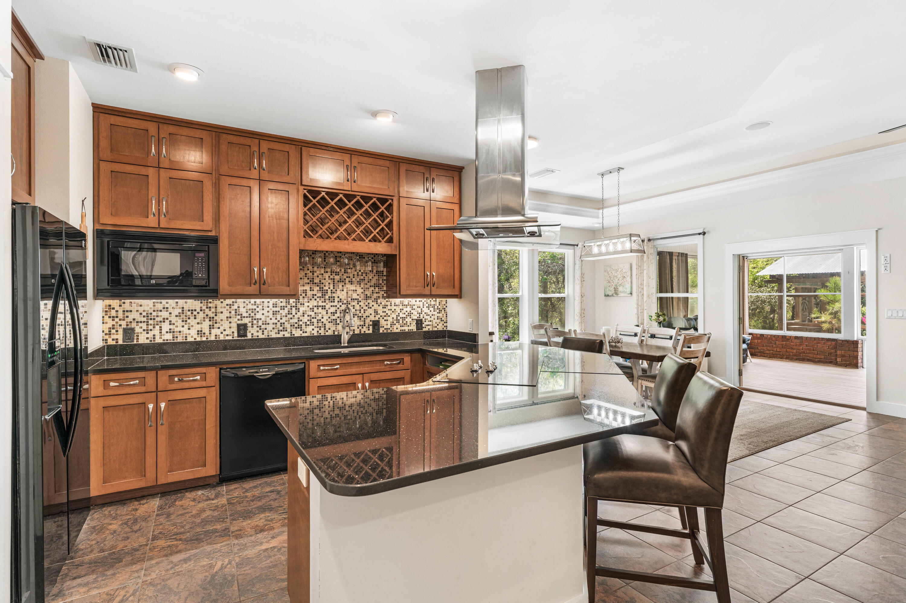 BAYOU POINT - Residential