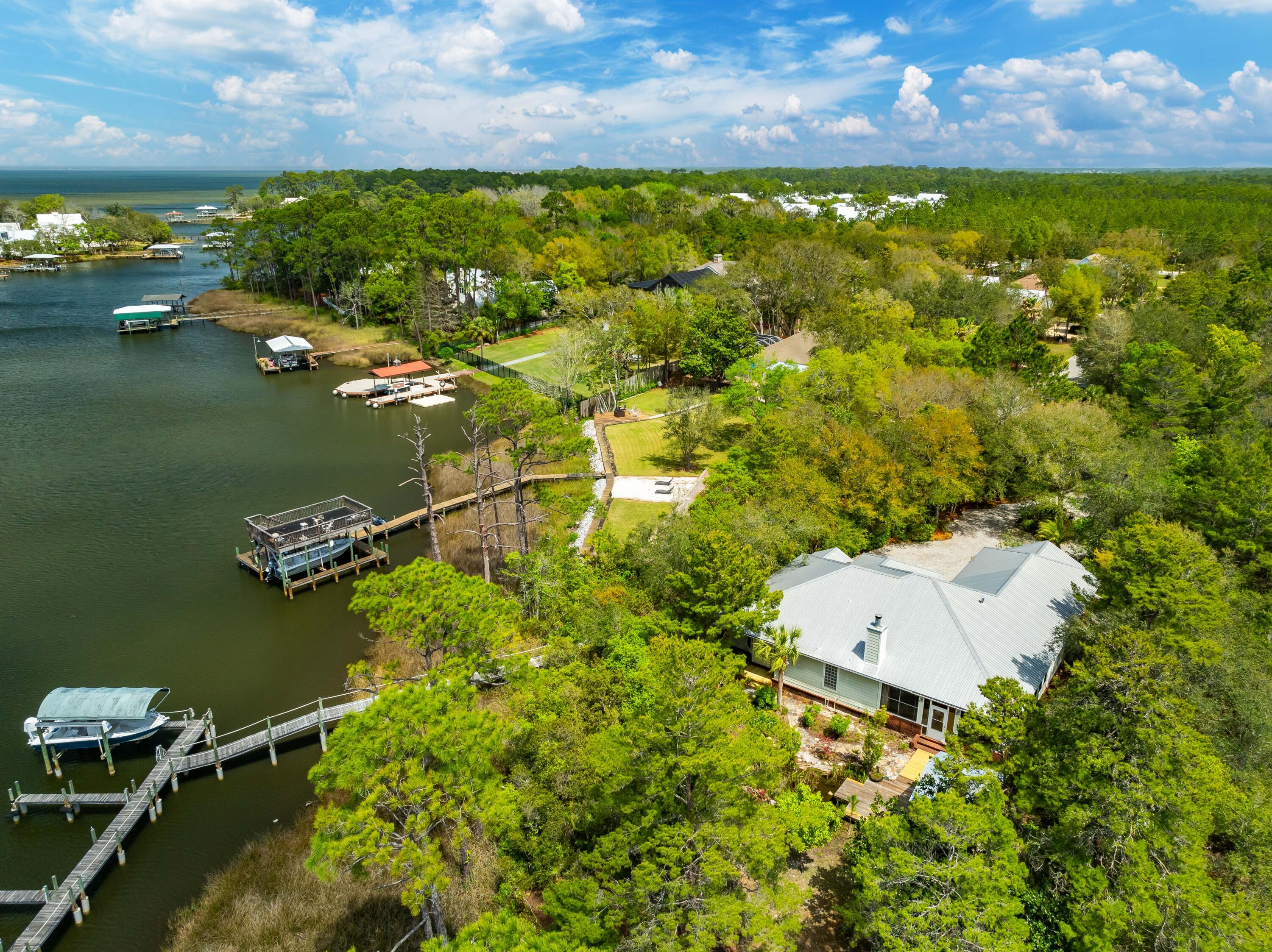 BAYOU POINT - Residential