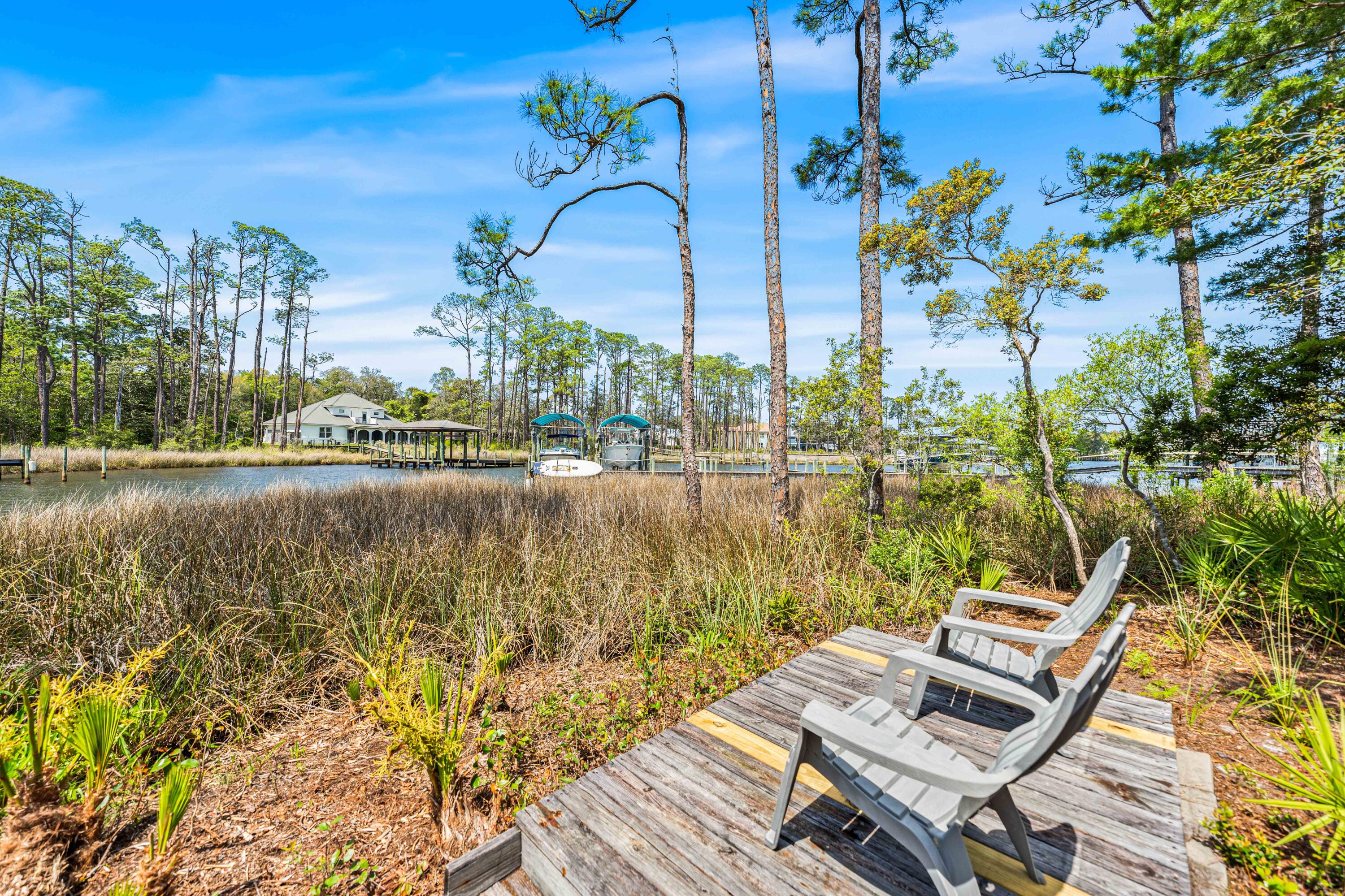 BAYOU POINT - Residential