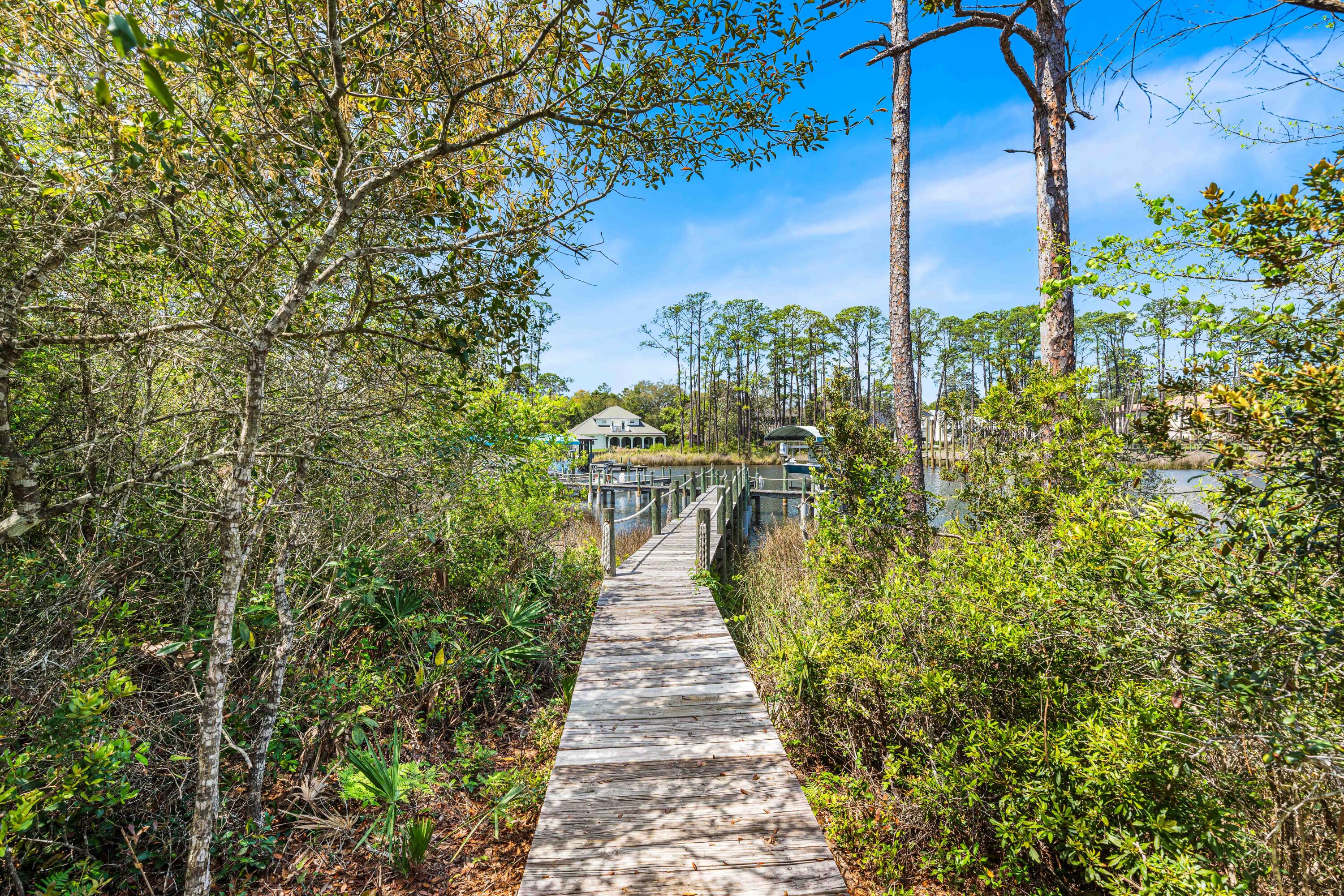 BAYOU POINT - Residential