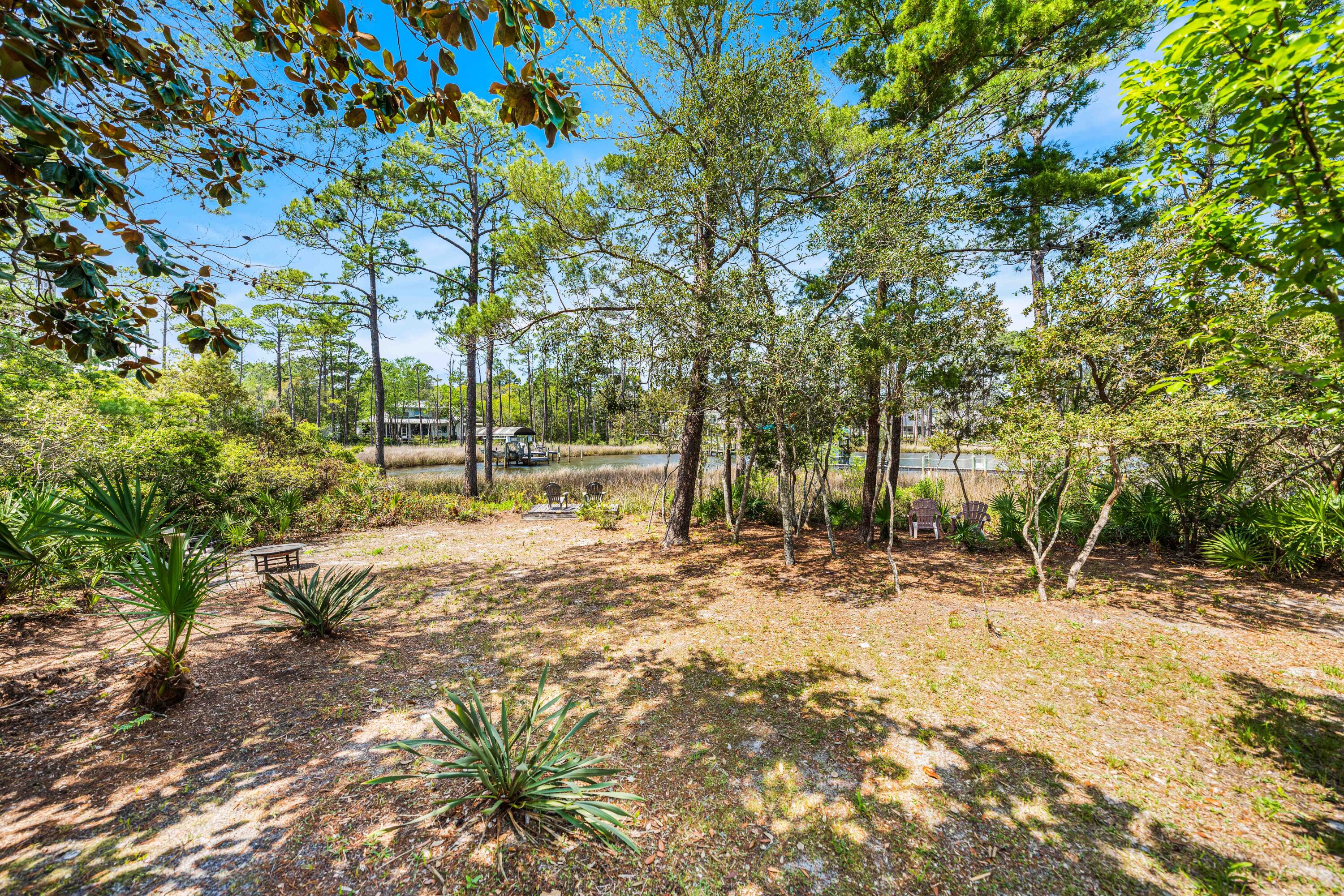 BAYOU POINT - Residential