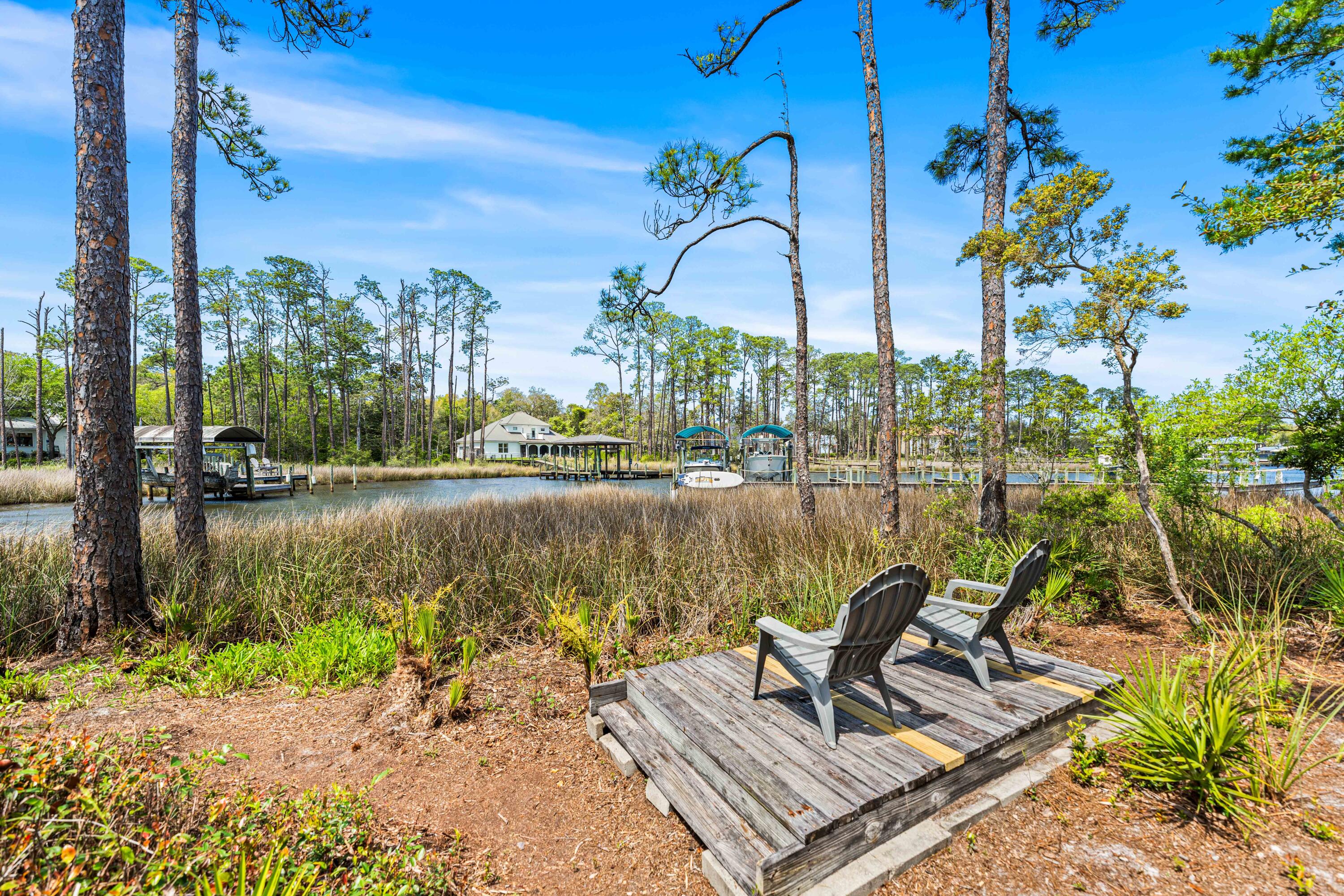 BAYOU POINT - Residential
