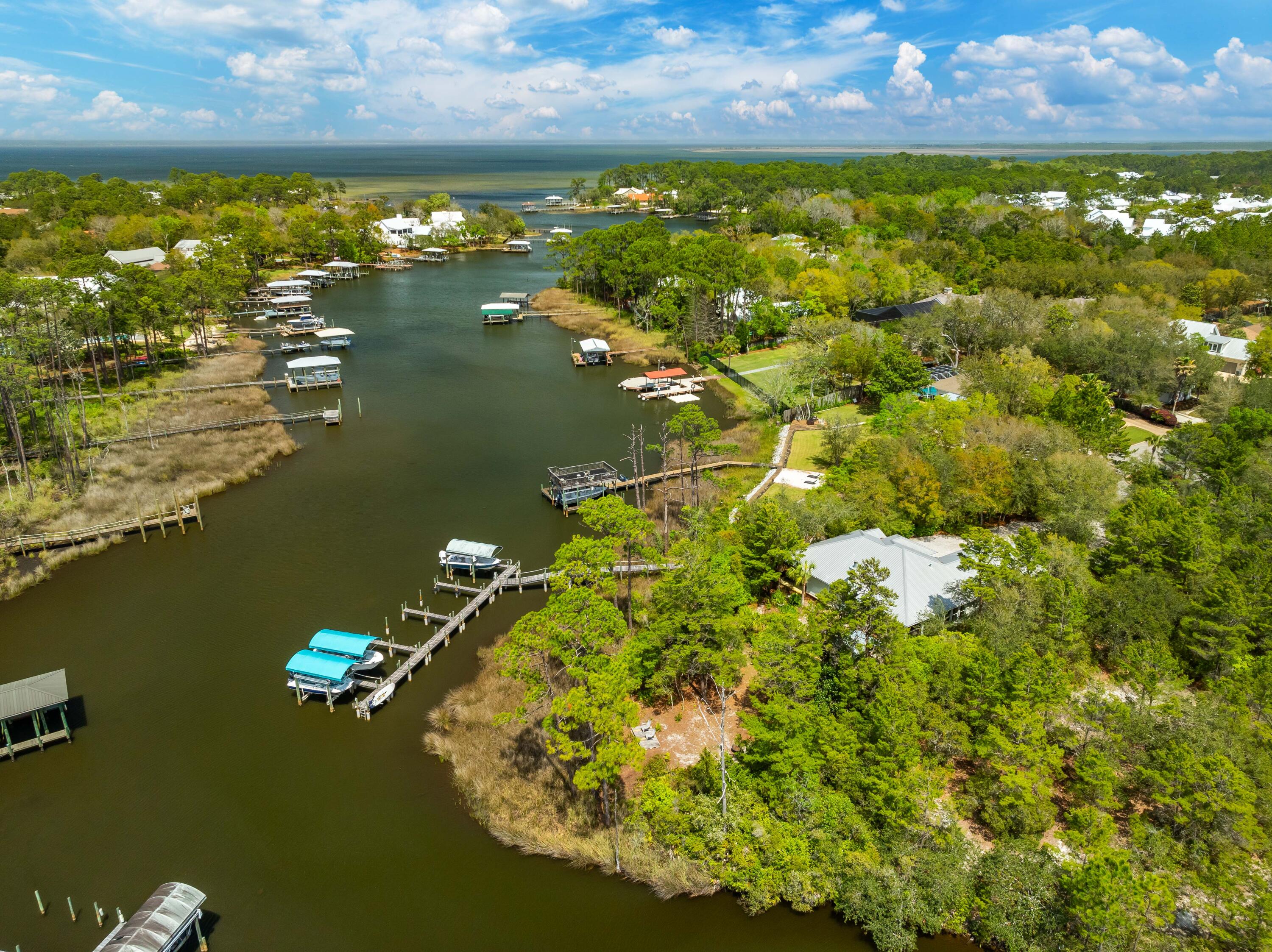 BAYOU POINT - Residential