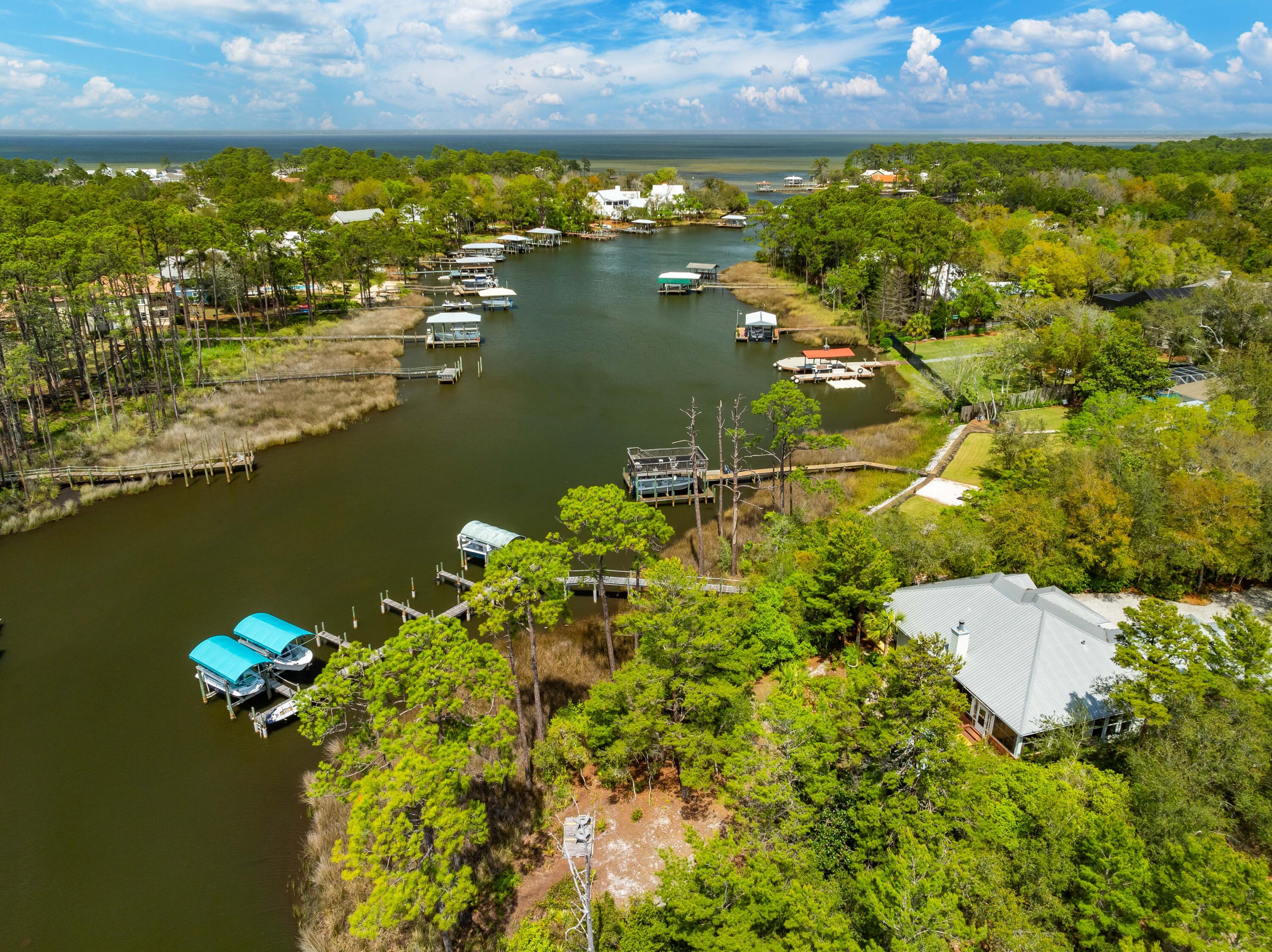 BAYOU POINT - Residential