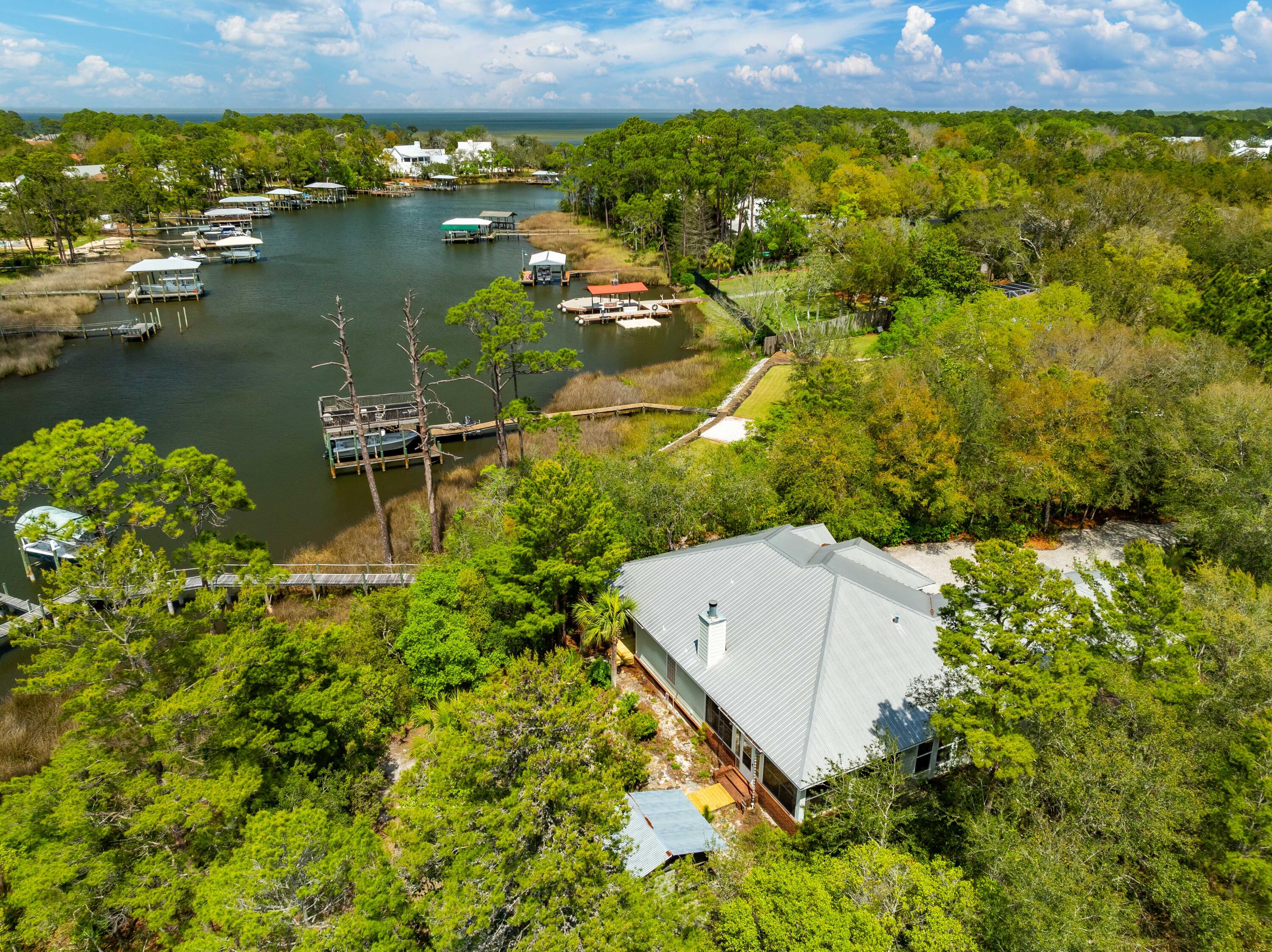 BAYOU POINT - Residential