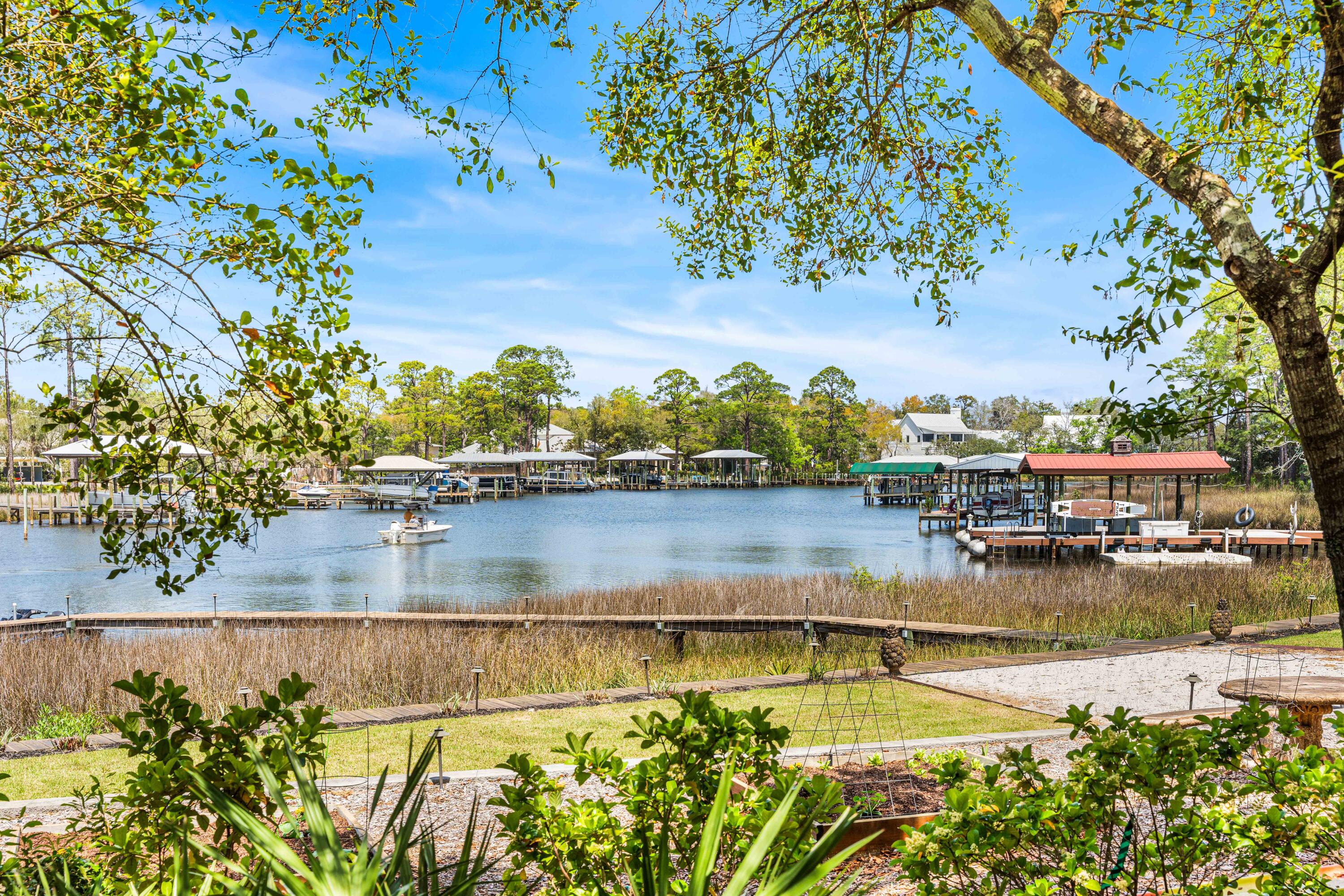 BAYOU POINT - Residential