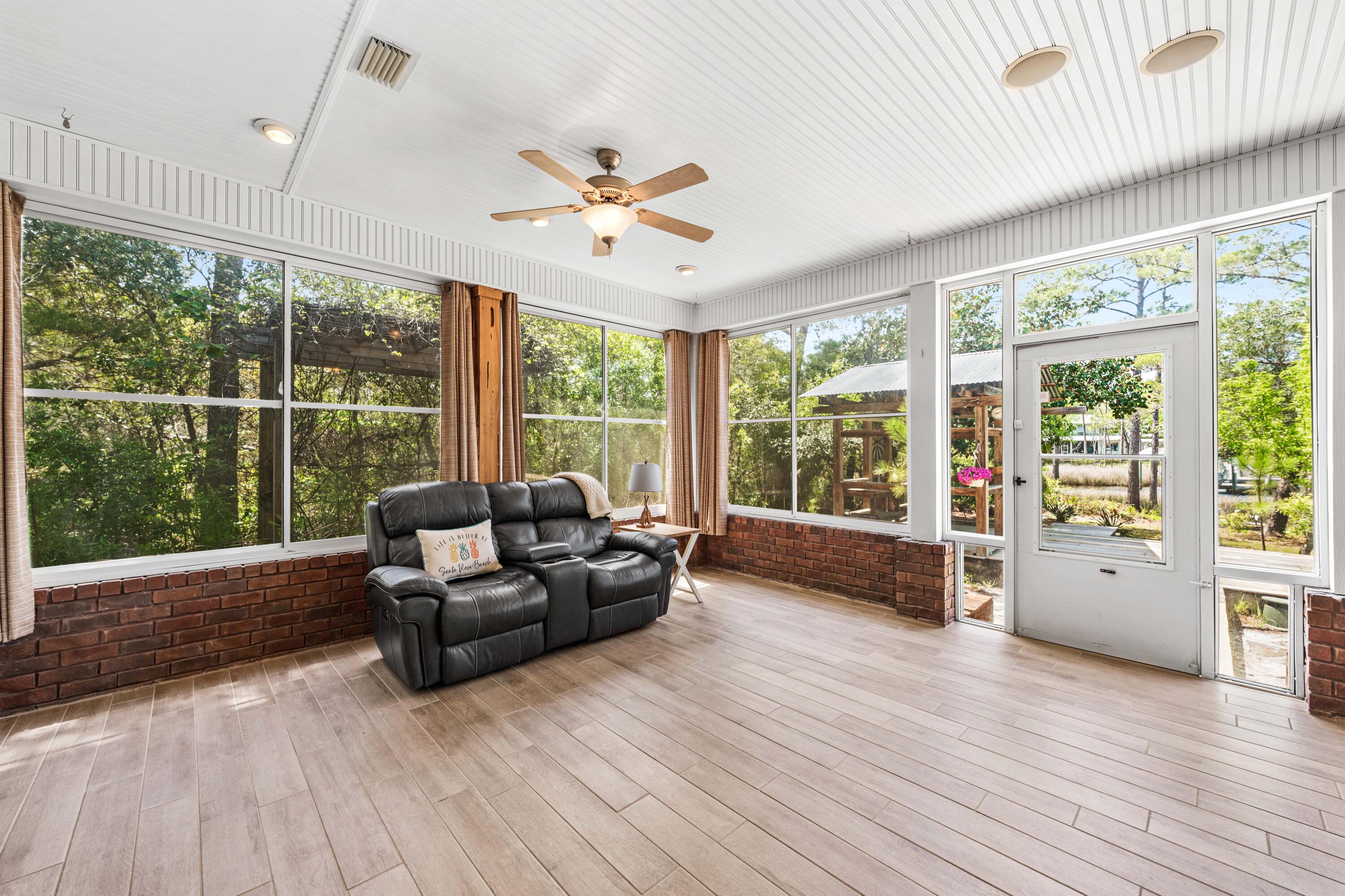 BAYOU POINT - Residential